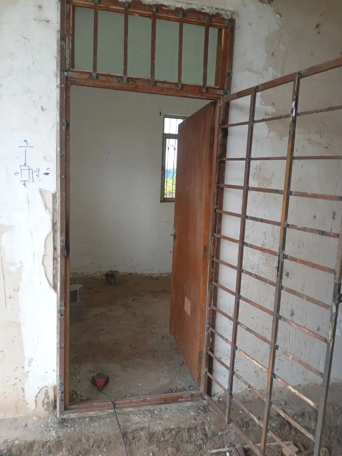 خدمات جوشکاری وخورده ده کاری|خدمات پیشه و مهارت|لاهیجان, گلستان|دیوار