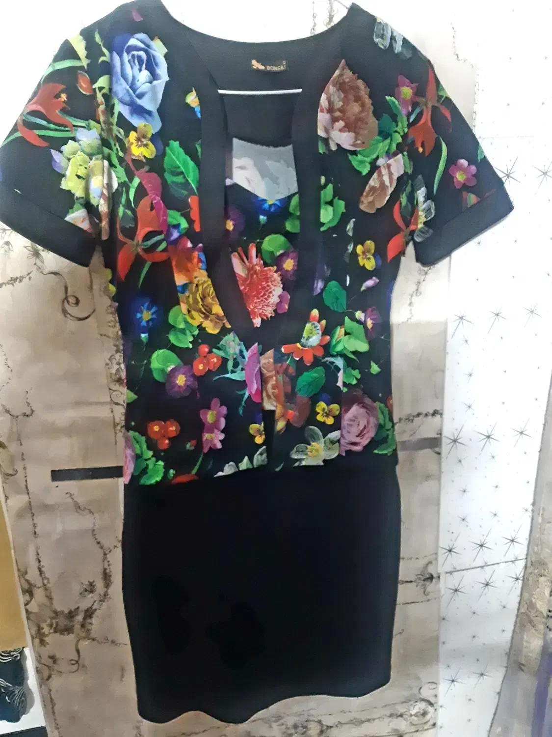 بدلیل رسیدن جدیدونبودجا تیکه ای ۴۰ هزار|لباس|بوشهر, |دیوار