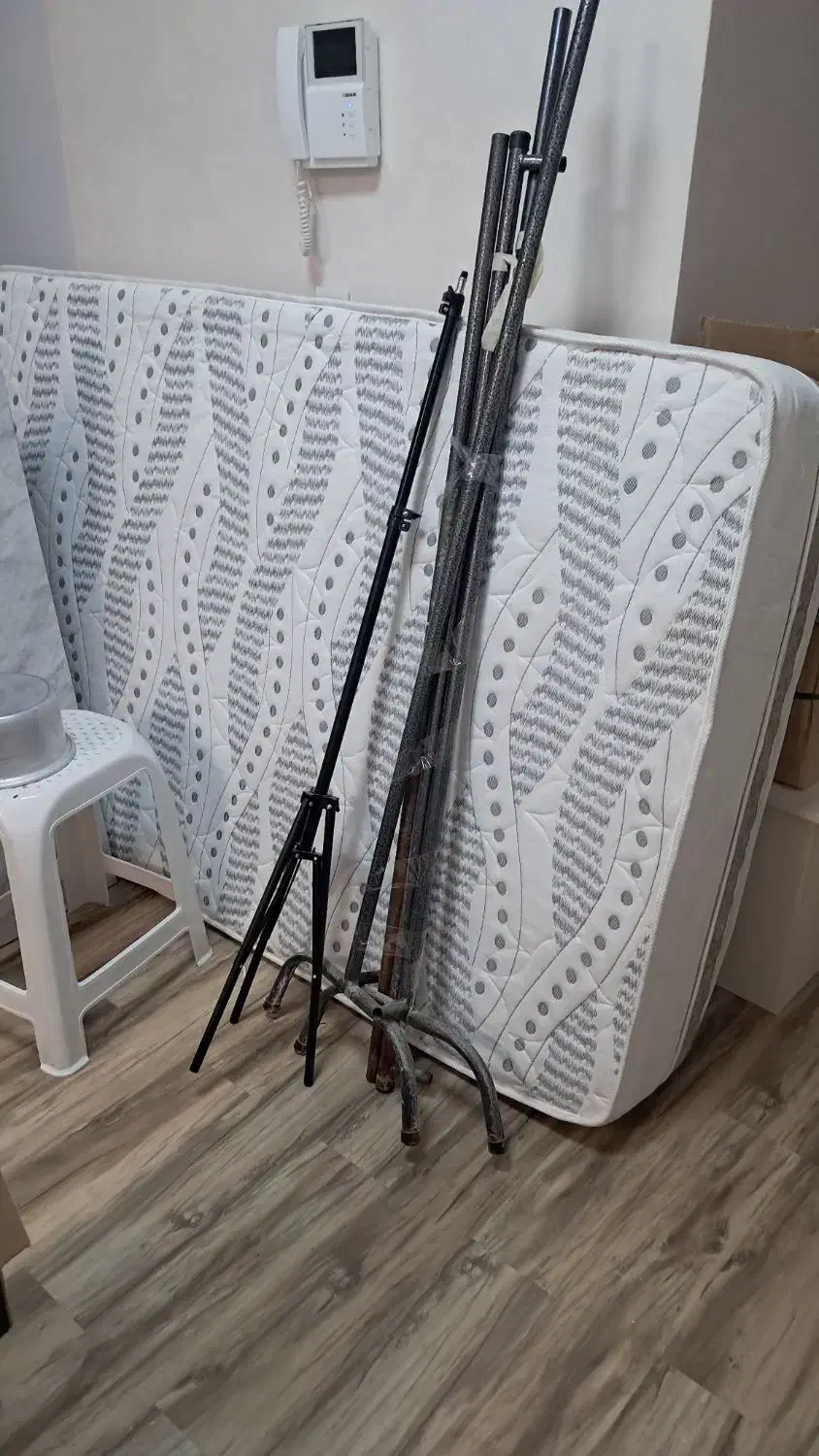 خوشخواب یک ونیم نفره|تشک تختخواب|صدرا-فارس, فاز ۱|دیوار