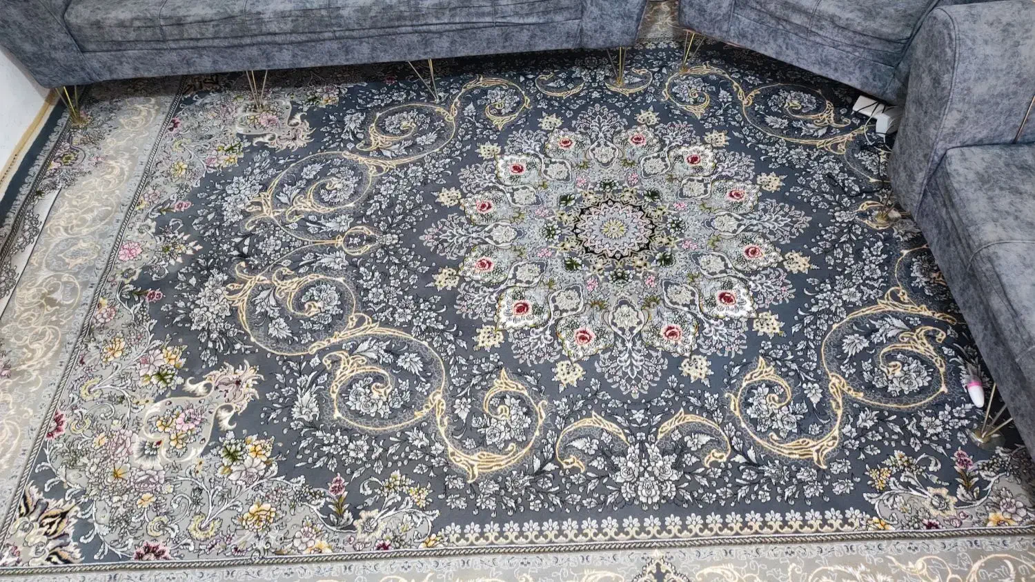 ۲ تخته فرش ۹ متری|فرش|همدان, |دیوار