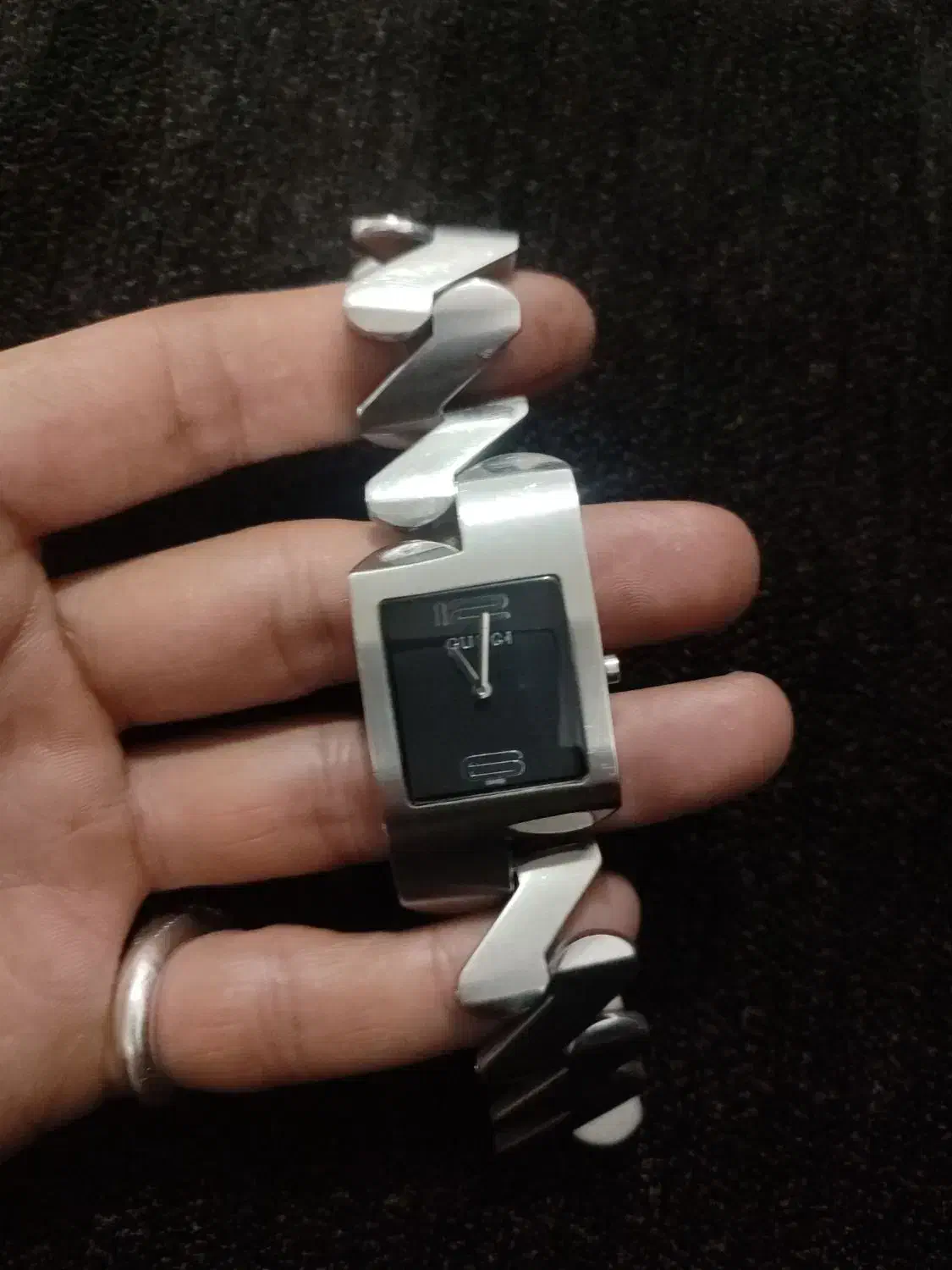 ساعت مچی|ساعت|قوچان, |دیوار