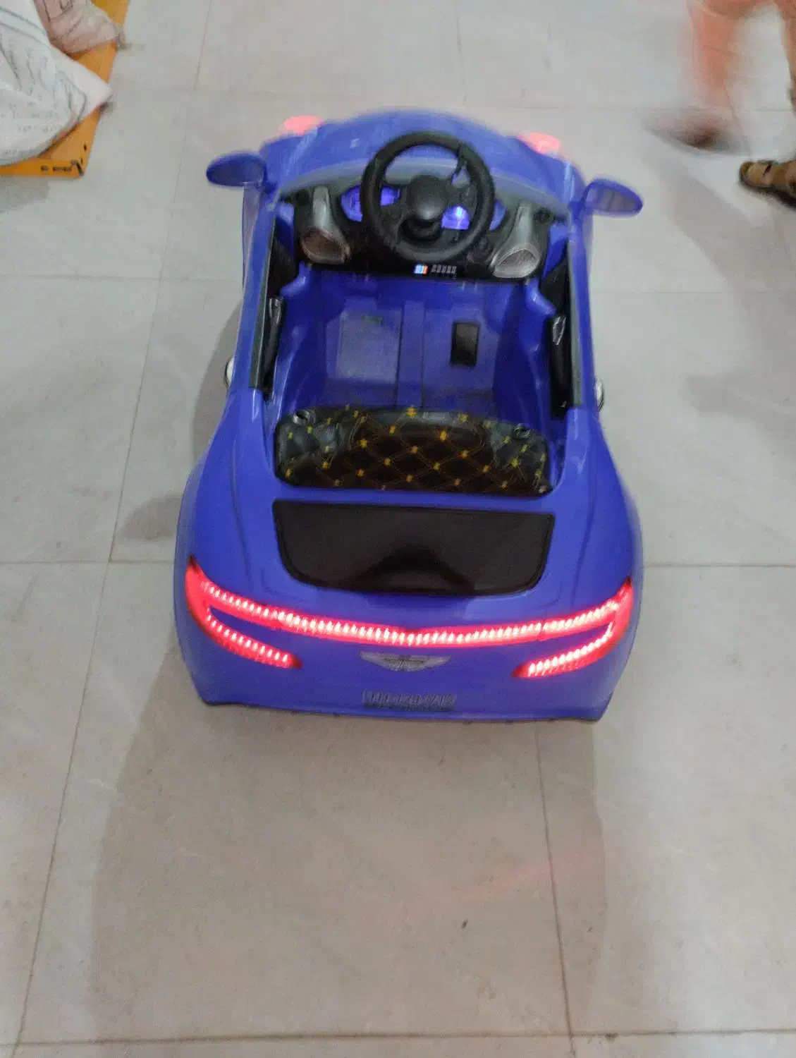 ماشین شارژی|اسباب‌‌بازی|همدان, |دیوار