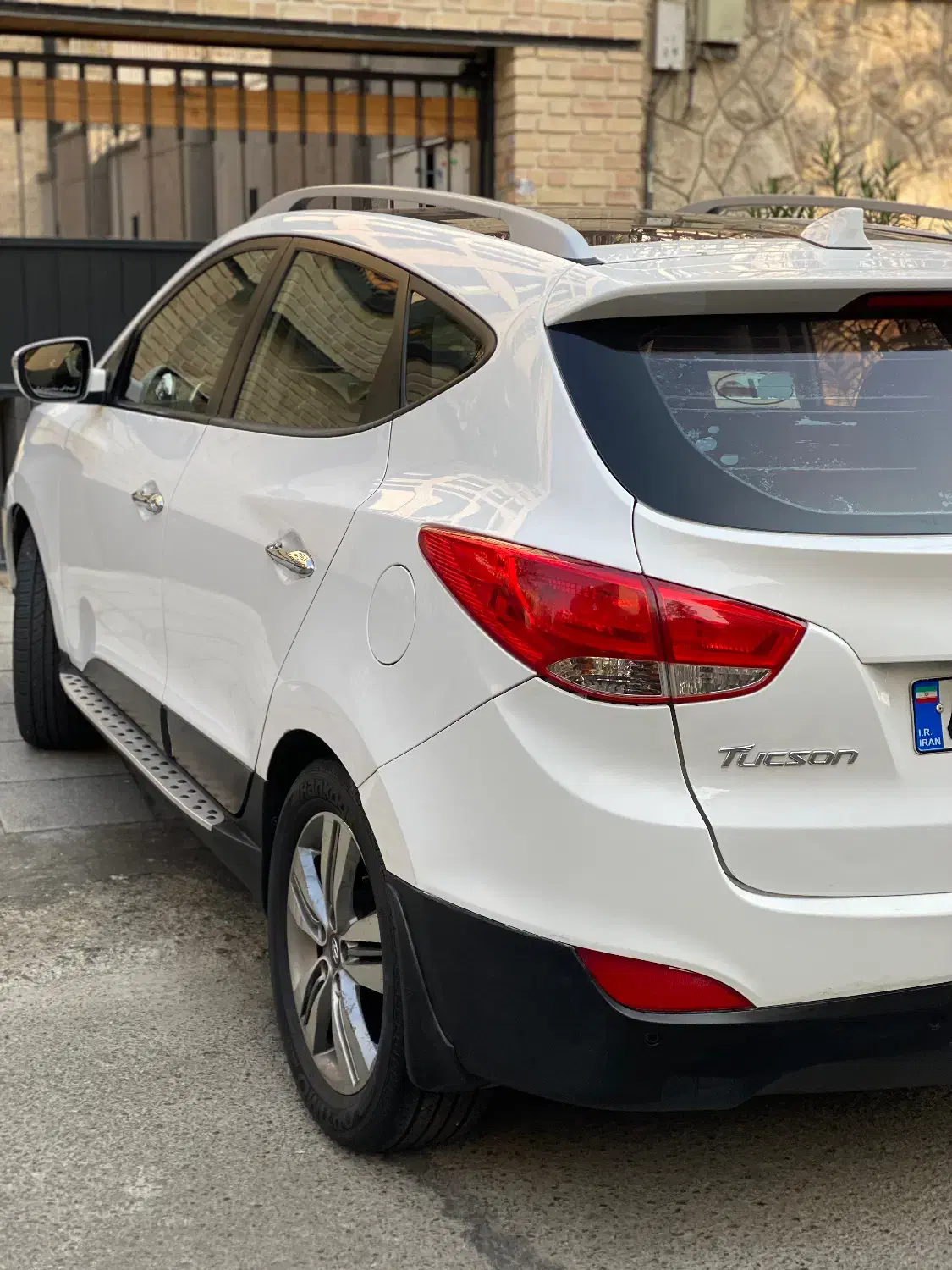 توسان ۲۰۱۴ بدون رنگ|خودرو سواری و وانت|تهران, جماران (نیاوران)|دیوار