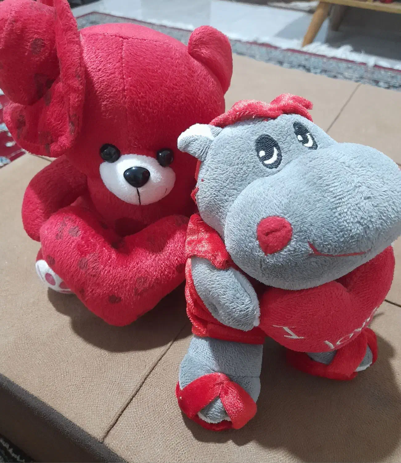 عروسک|اسباب‌بازی بچه|رشت, حمیدیان|دیوار