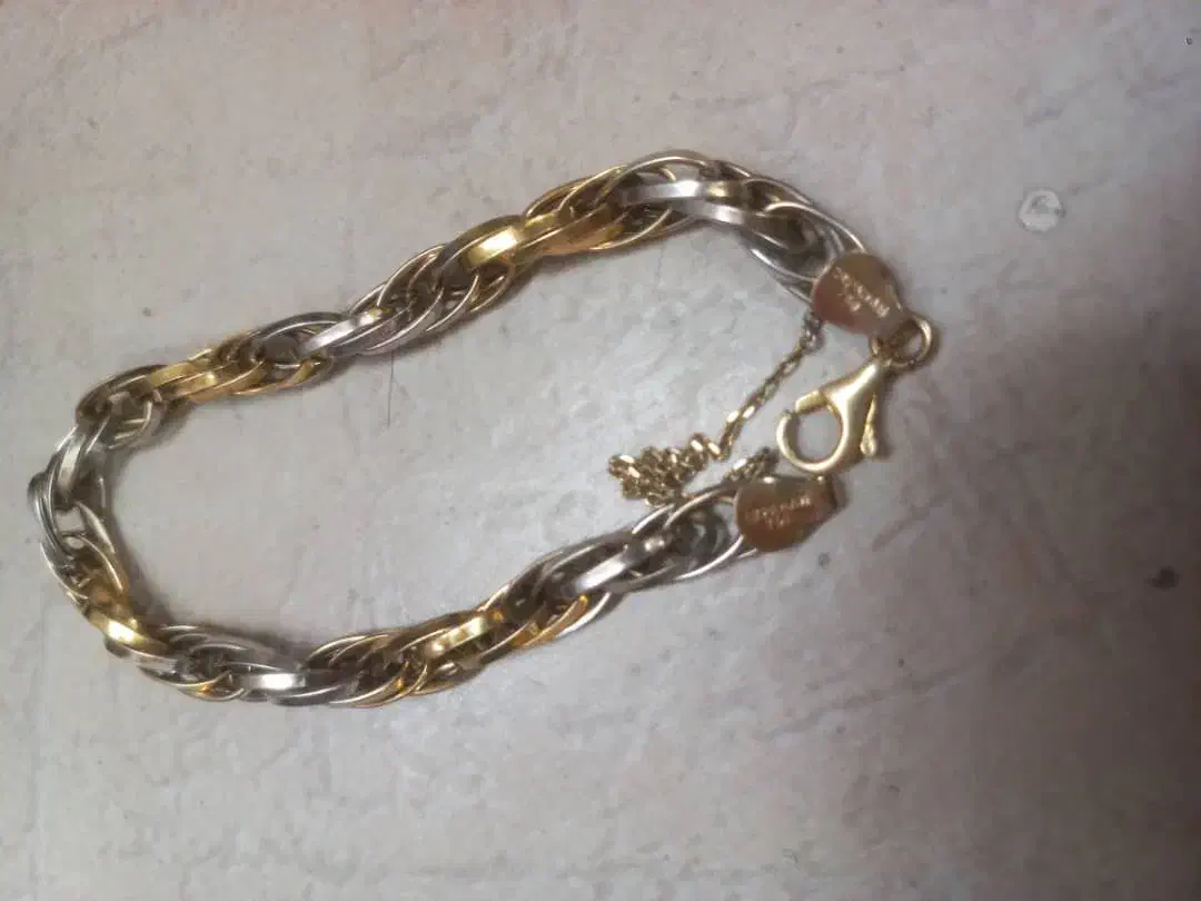 دستبند نو فاکتور دارد۱۰۰بالا تابلو|جواهرات|اصفهان, شاه پسند|دیوار