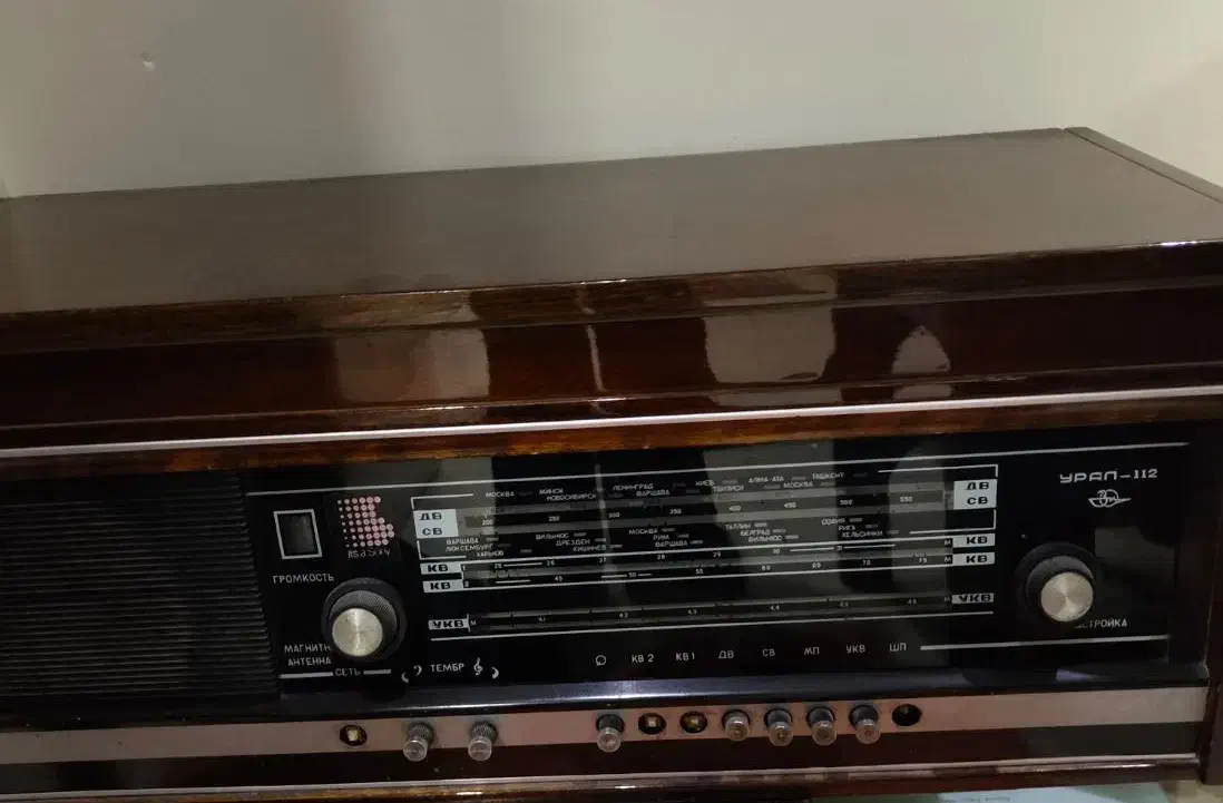 گرامافون قدیمی روسی|کلکسیون اشیاء عتیقه|ملارد, |دیوار