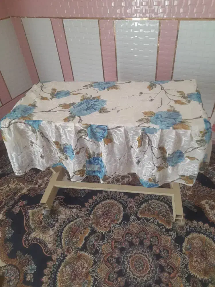 میز چرخ|چرخ خیاطی و ریسندگی|میناب, |دیوار