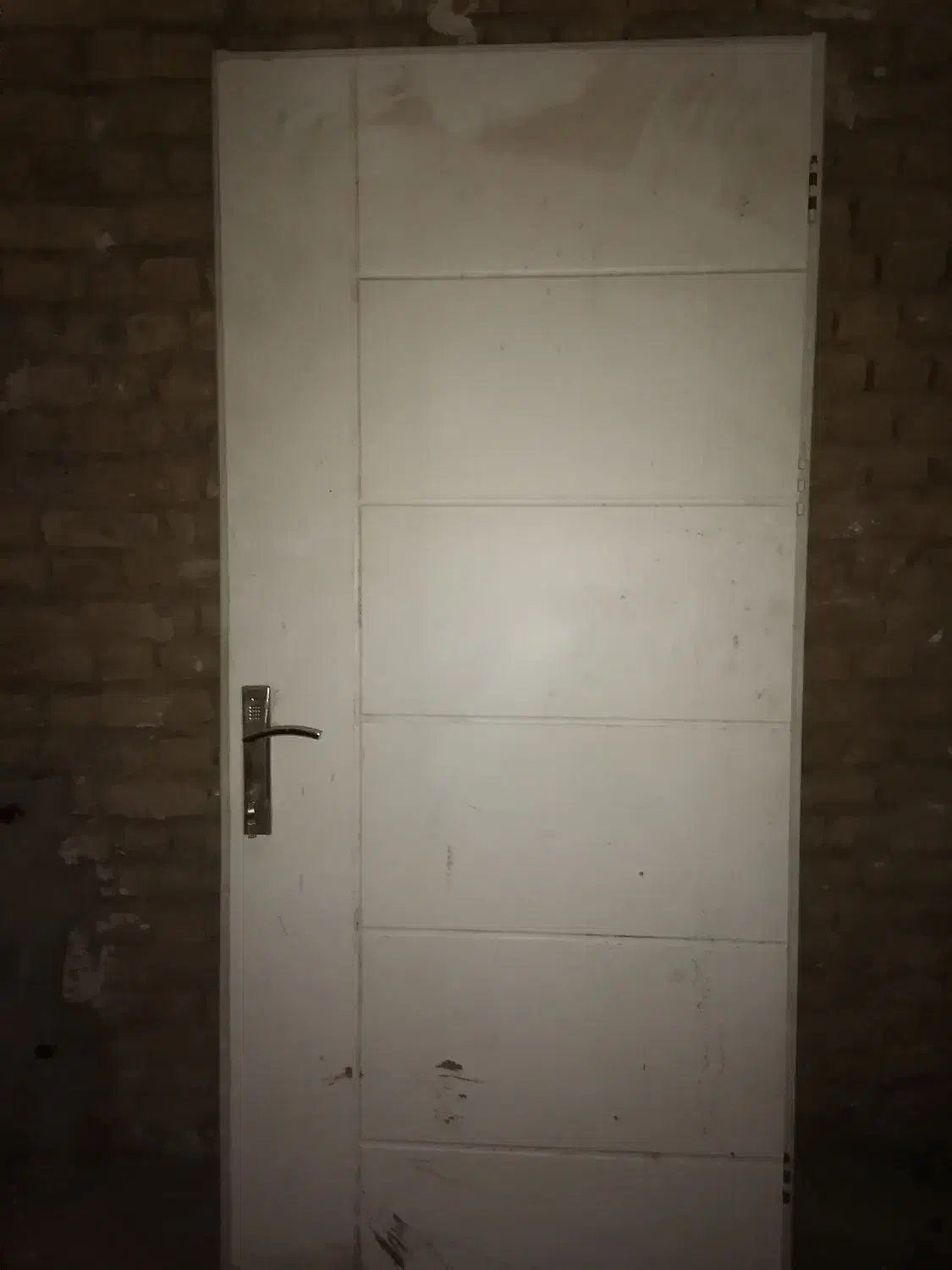 درب چوبی همراه باچارچوب|مصالح و تجهیزات ساختمان|کاشان, باغ ماجد|دیوار