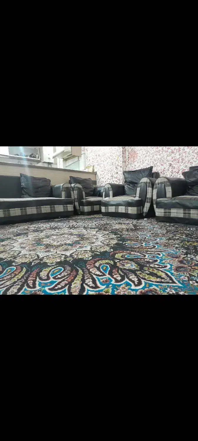 لوازم خانگی|مبلمان خانگی و میز عسلی|شاهین‌شهر, شهرک گلدیس|دیوار