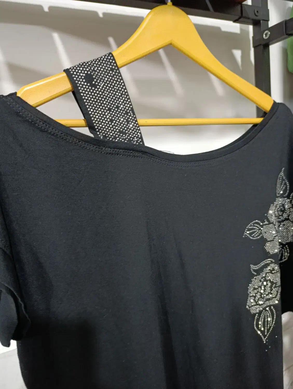 حراج بدلیل تک شدن|لباس|قم, شهرک مهدیه (مدرس)|دیوار