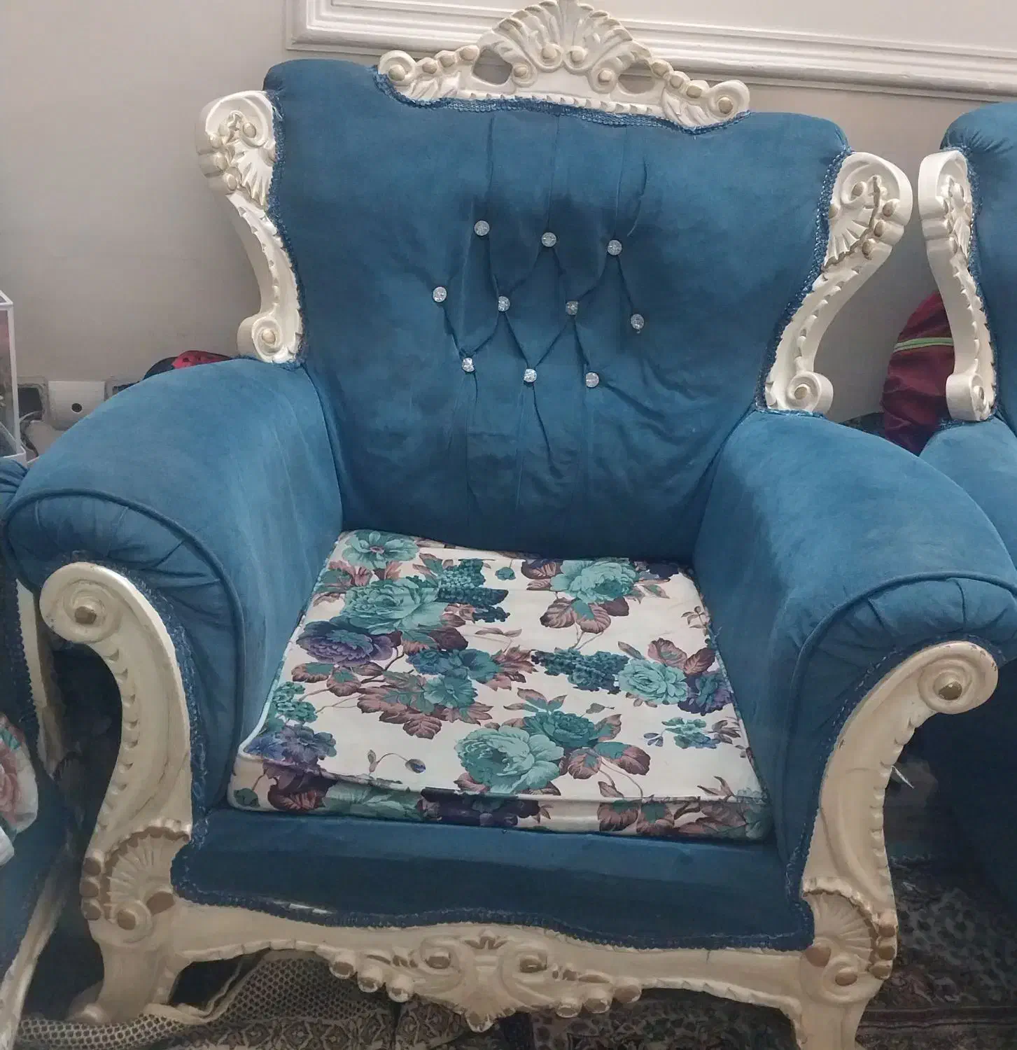 مبل کلاسیک ۶نفره|مبلمان خانگی و میز عسلی|تهران, هفده شهریور|دیوار