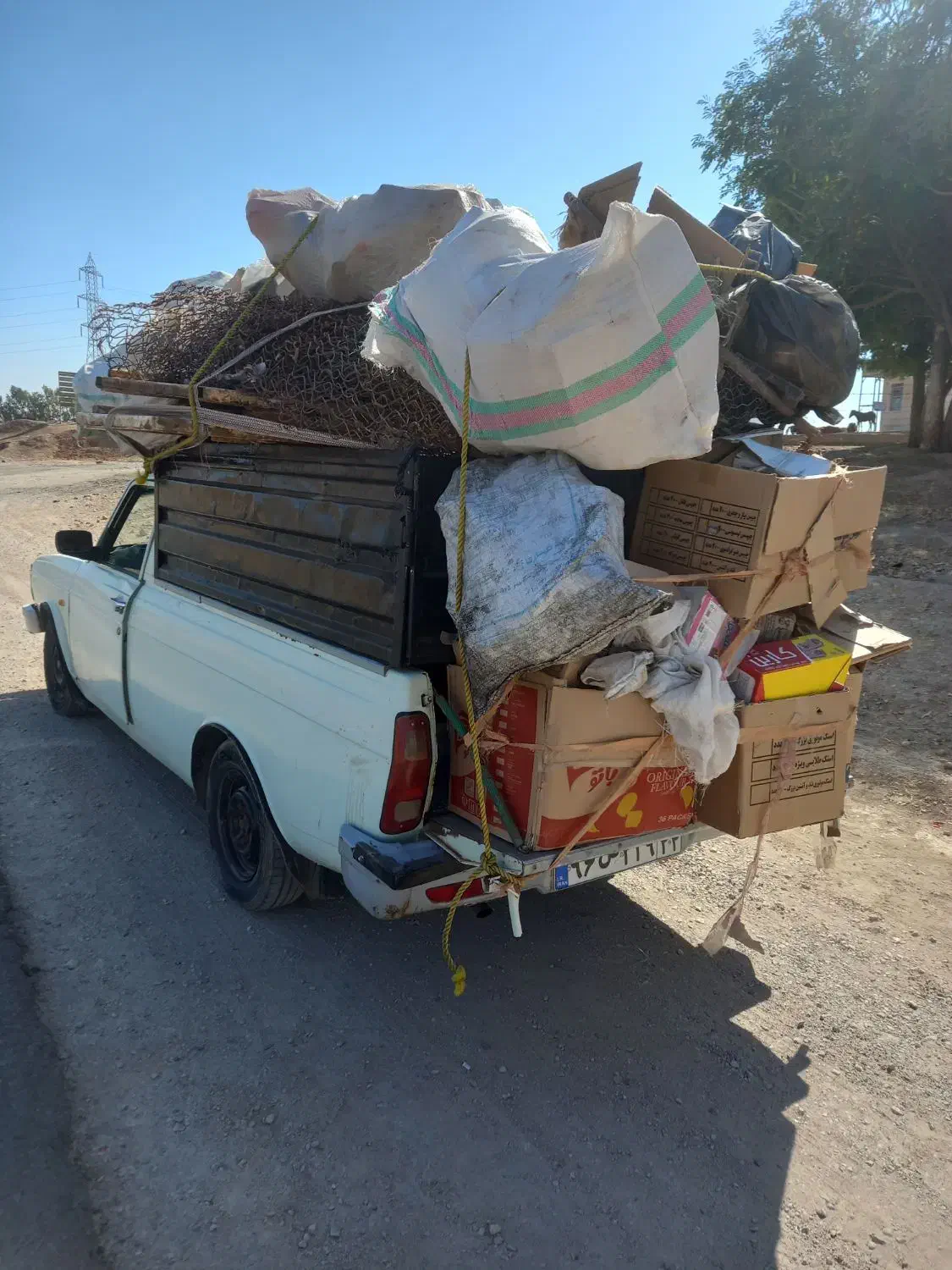 ضایعات می‌خریم سیار درب منزل یامحل کارشما|عمده‌فروشی|مسجد سلیمان, |دیوار