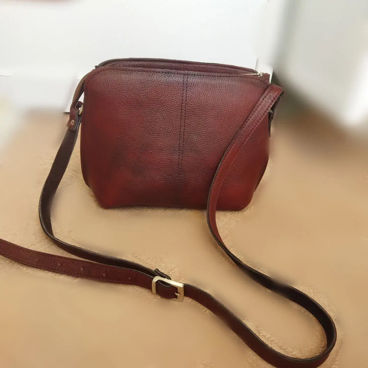 کیف چرم|کیف، کفش، کمربند|خلخال, |دیوار