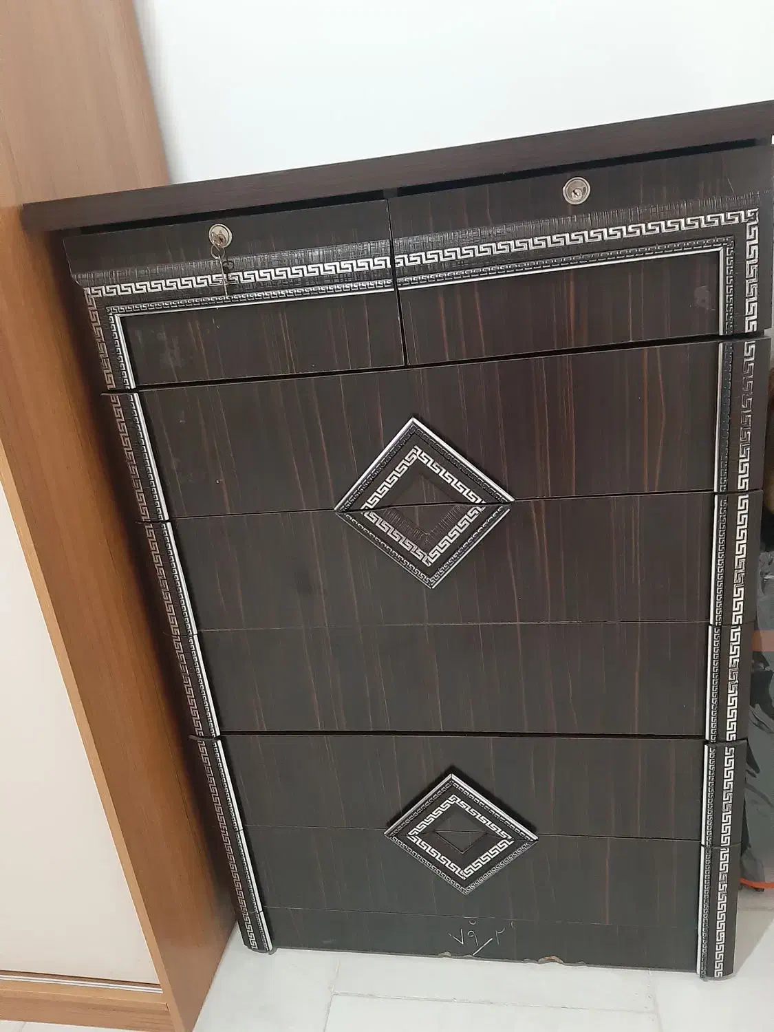 کمددراور|جاکفشی، کمد، دراور|رفسنجان, |دیوار