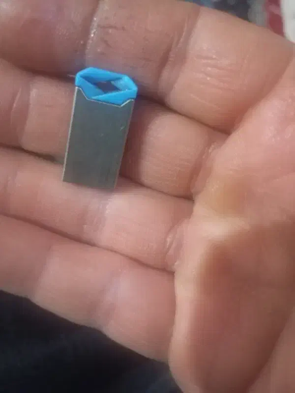 فلش 8 گیگ سالم سالم|لوازم جانبی موبایل و تبلت|ابهر, |دیوار