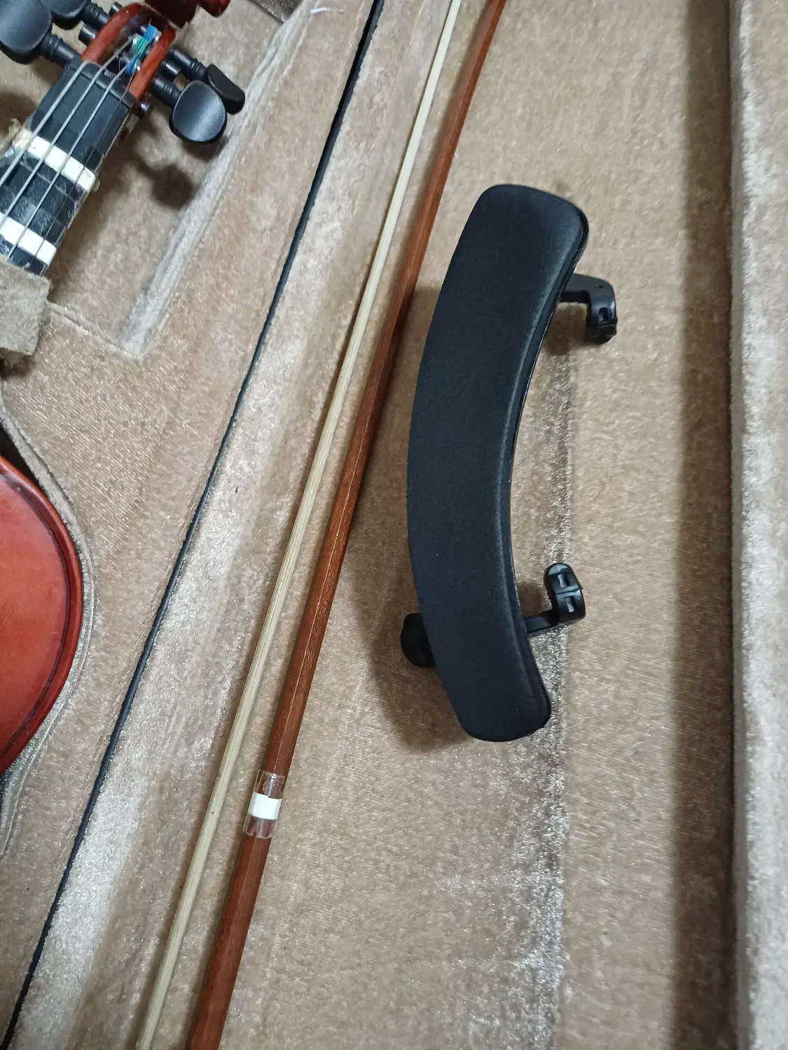 ویولن ۲/۴در حد نو|ویولن|لاهیجان, قیام|دیوار