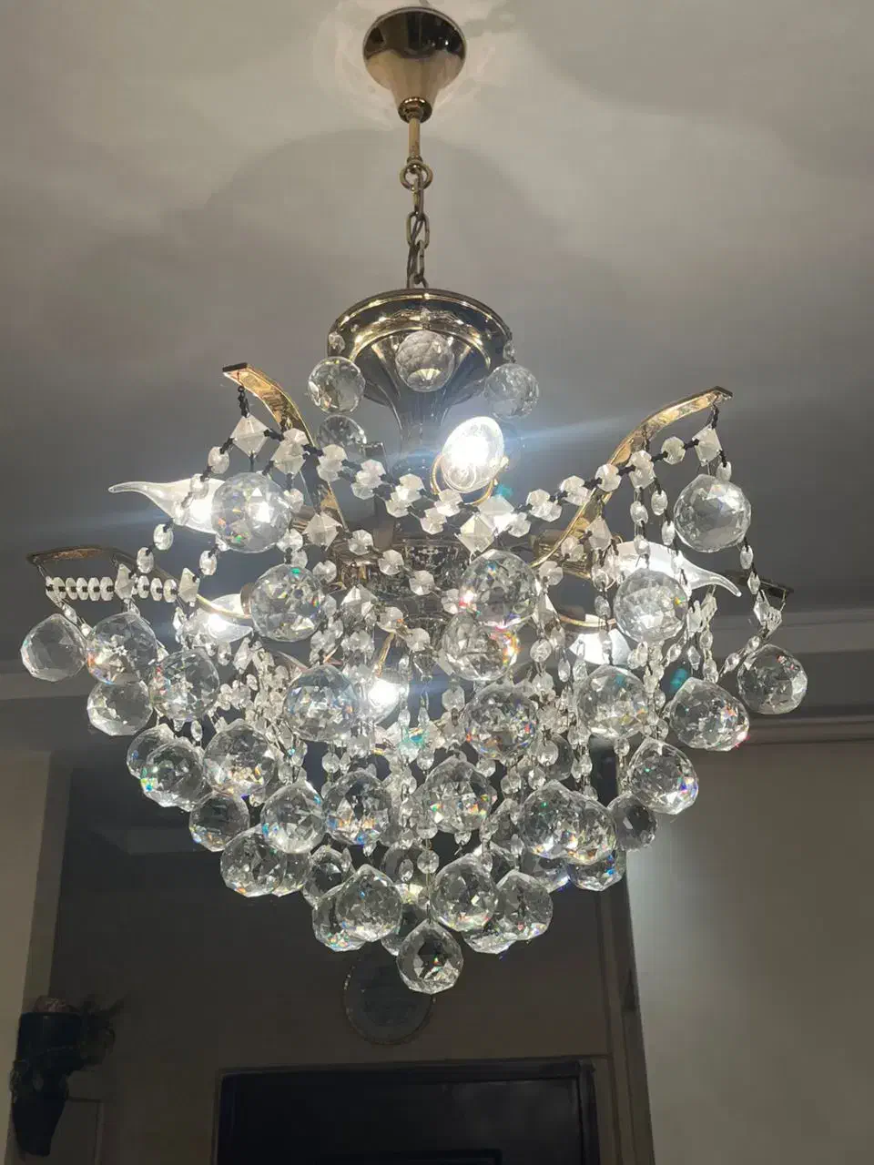 دو عدد لوستر کریستال خارجی|لوستر و چراغ آویز|قزوین, |دیوار