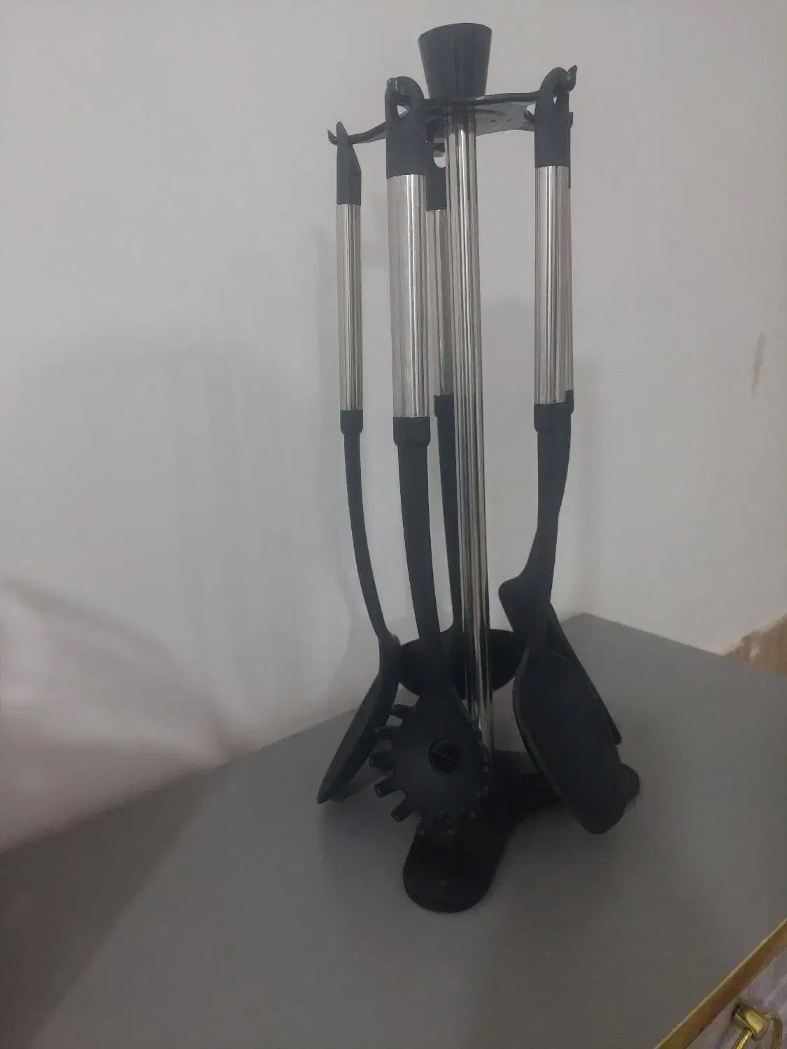 کفگیر و ملاقه نو و تمیز|ظروف پخت‌وپز|تربت‌حیدریه, پائین ولایت|دیوار