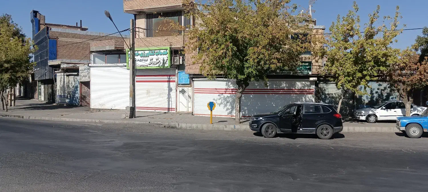 اجاره مغازه دونبش دوطبقه لوکیشن 20فلکه پیرانشهر|اجارهٔ مغازه و غرفه|نقده, |دیوار