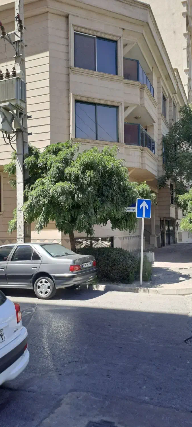 ۱۶۳ متری / ۳ خوابه / کفایی|فروش آپارتمان|مشهد, بهشت|دیوار