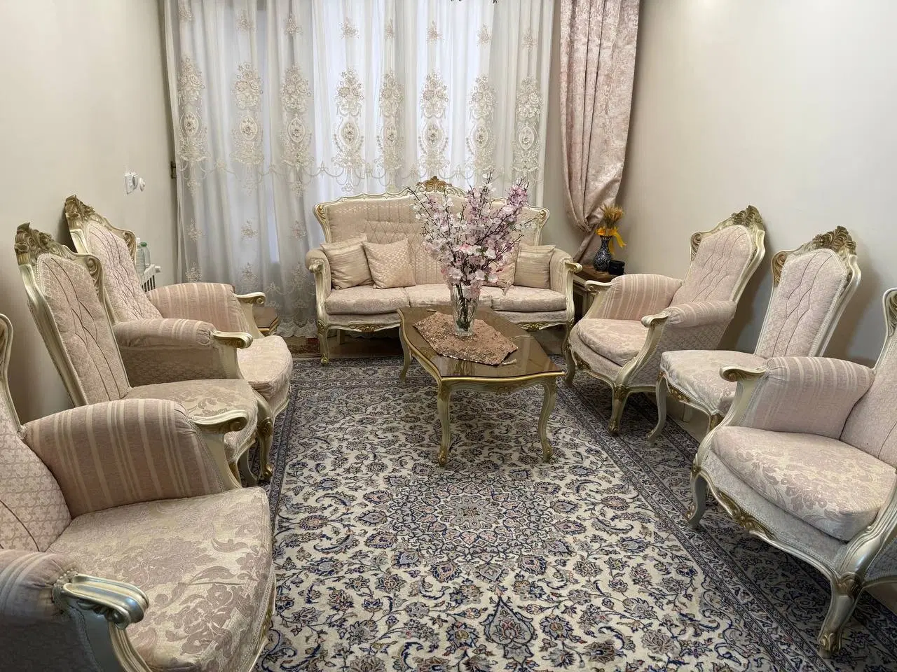 مبل و میز نهارخوری ۸ نفره|مبلمان خانگی و میز عسلی|تهران, آسمان|دیوار