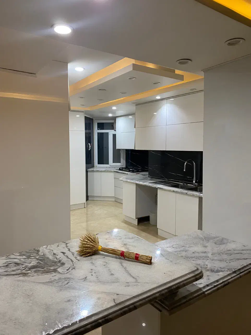 سعادت آباد بلوار۲۴ متری ۱۵۰ متر /غربیها