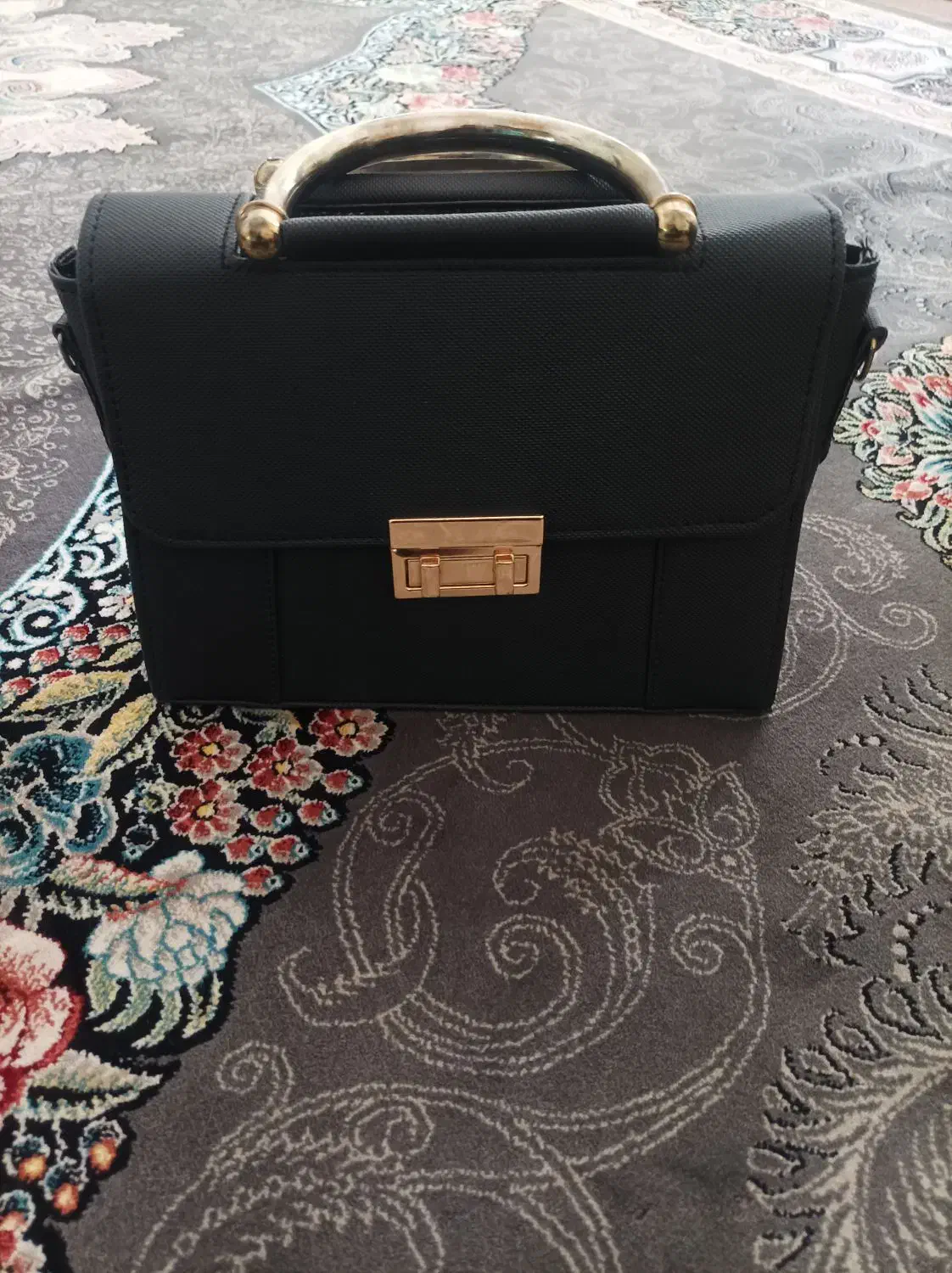 کیف نو|کیف، کفش، کمربند|قم, امامزاده ابراهیم|دیوار