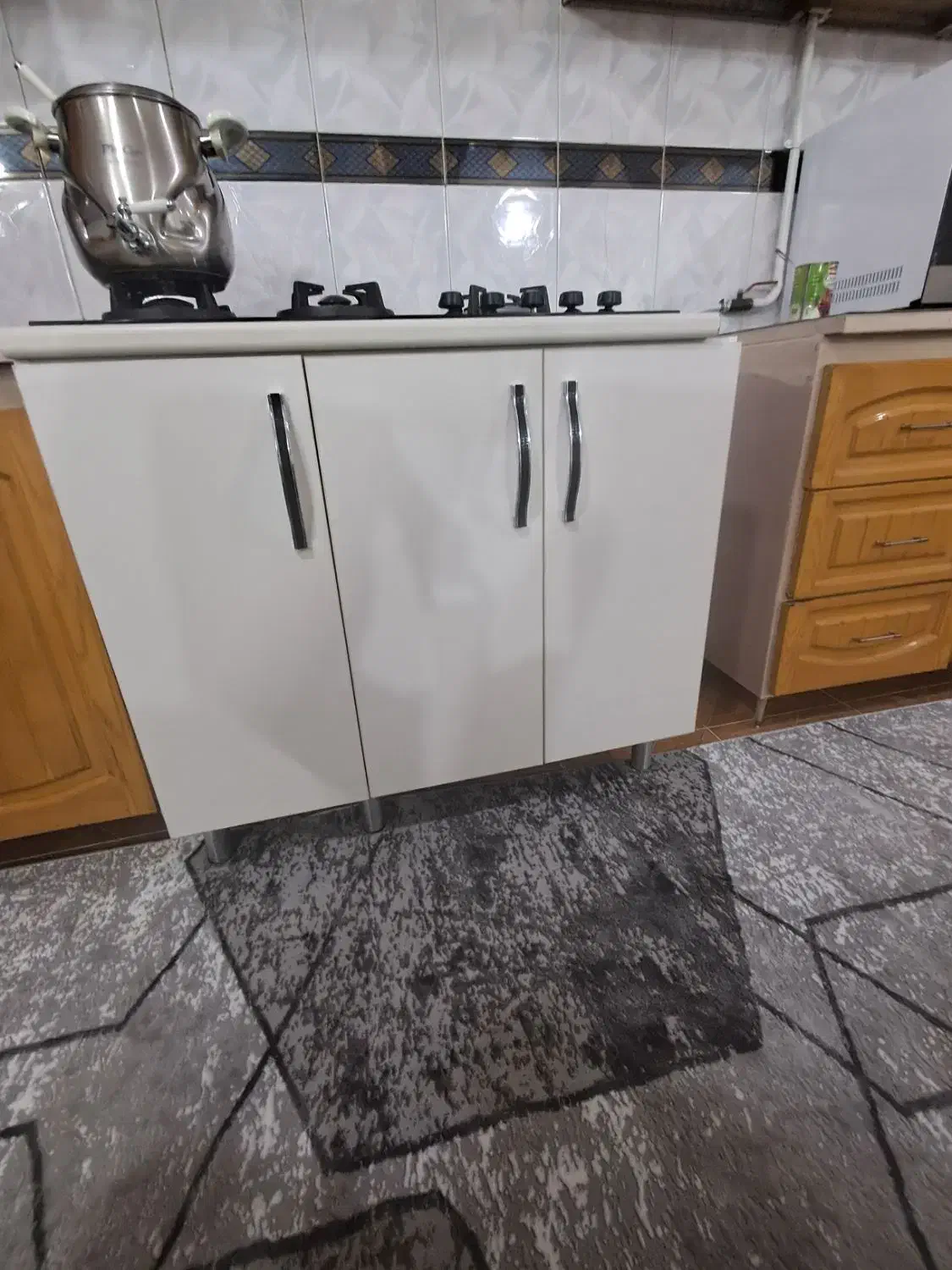 کابینت سه درتمیزدرحدنو|مصالح و تجهیزات ساختمان|بروجرد, |دیوار