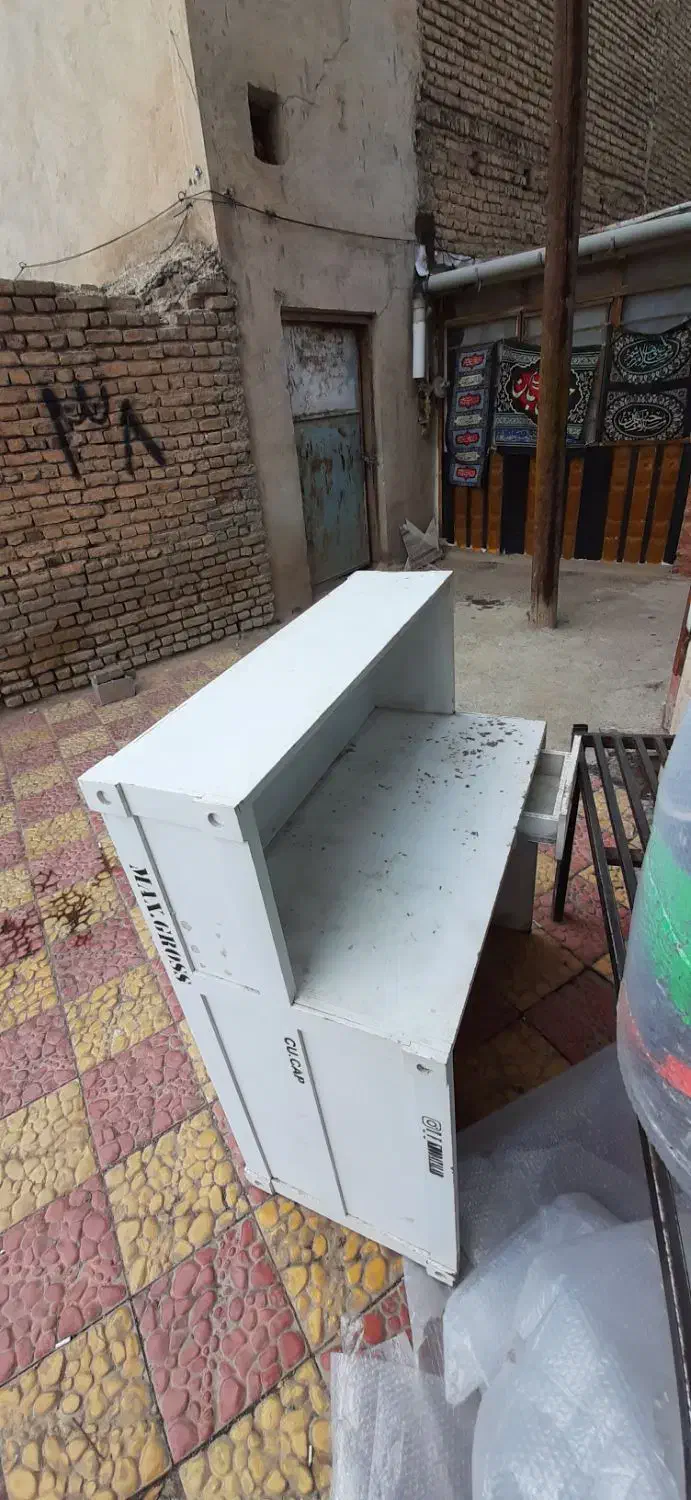 میز کانتر|آرایشگاه و سالنهای زیبایی|آبسرد, |دیوار