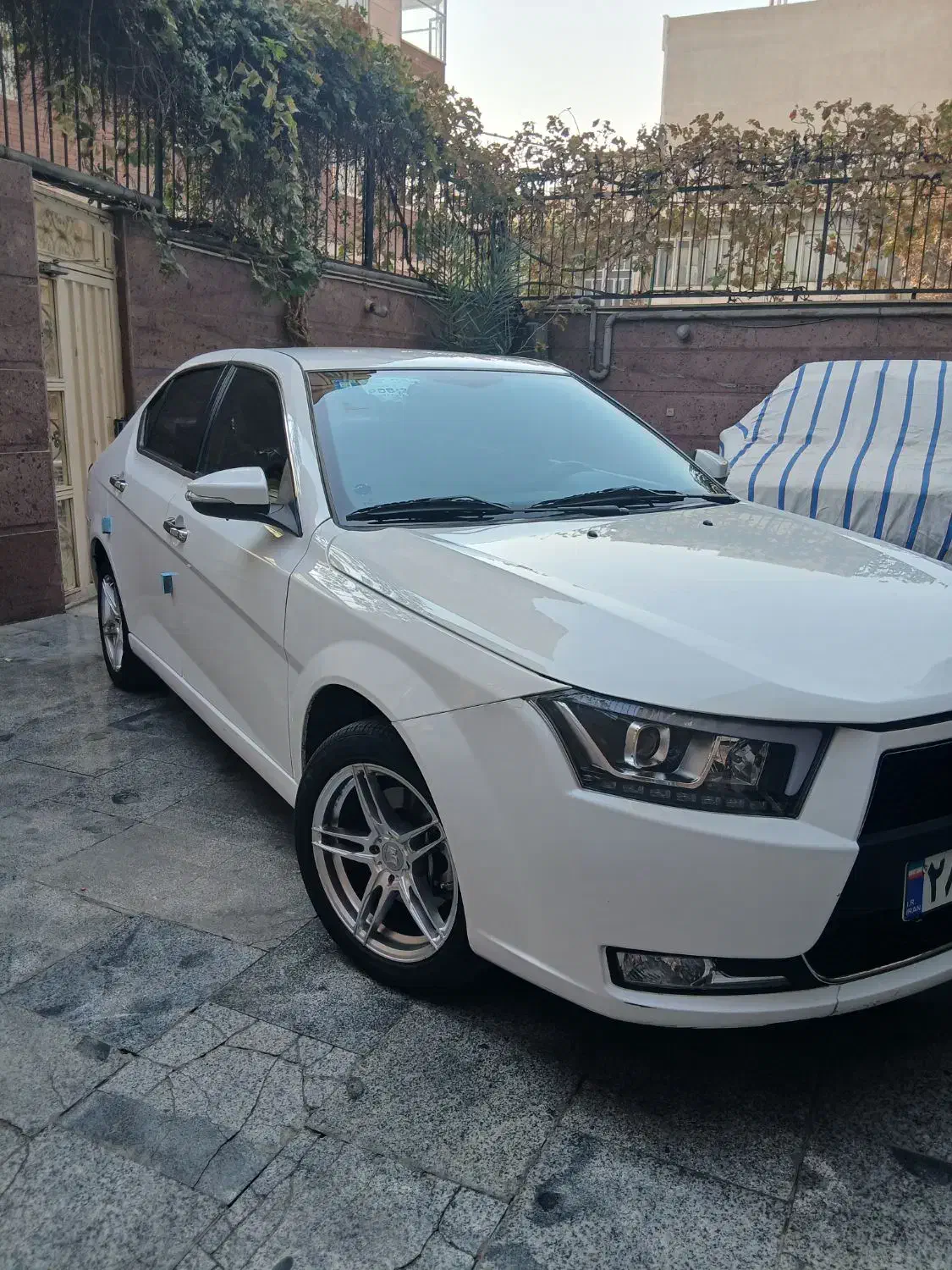 دنا پلاس|خودرو سواری و وانت|تهران, شکیبا|دیوار