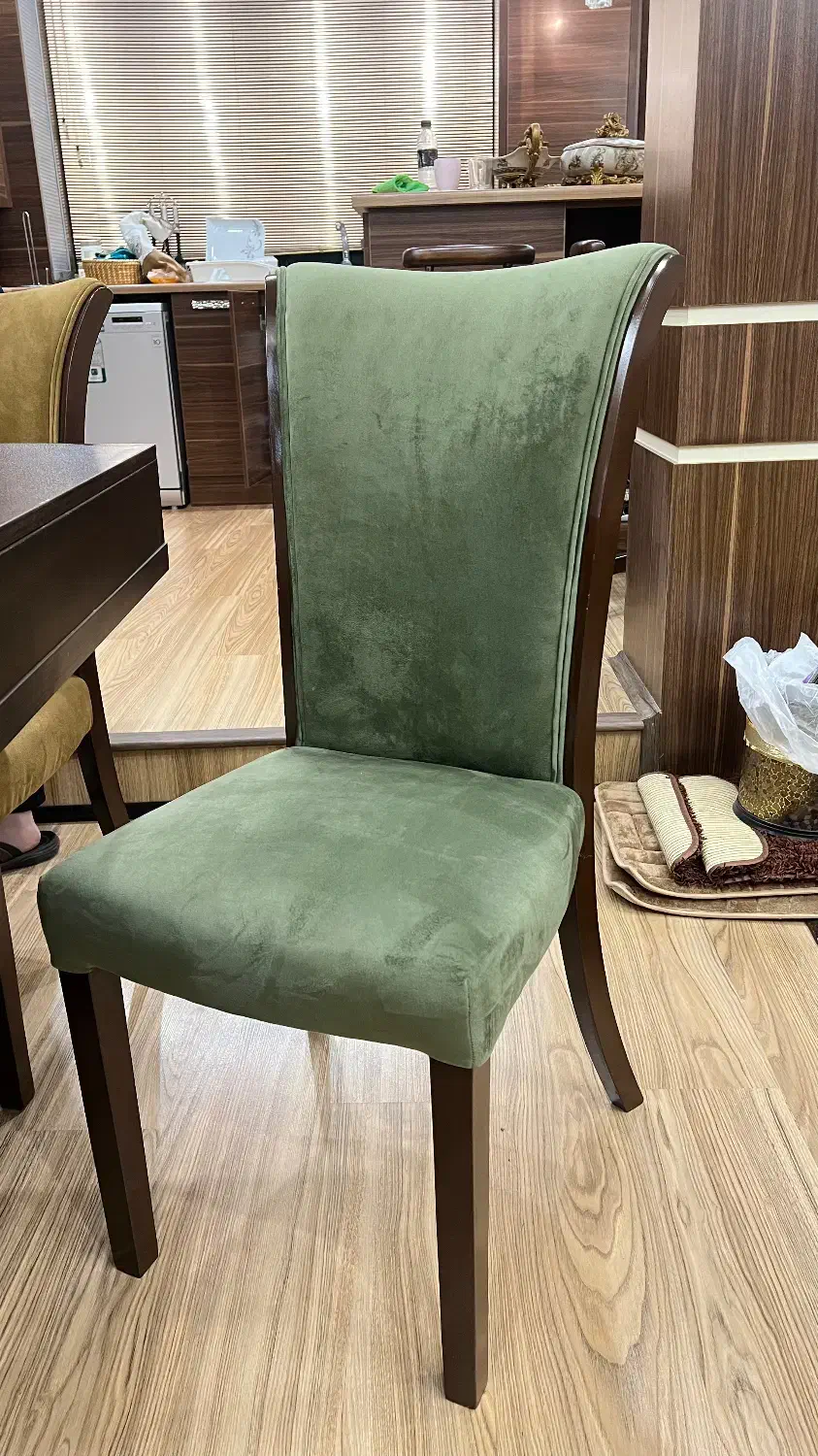 میز غذاخوری تمام ام دی اف پیانویی|میز و صندلی غذاخوری|لاهیجان, کوی آزادگان|دیوار