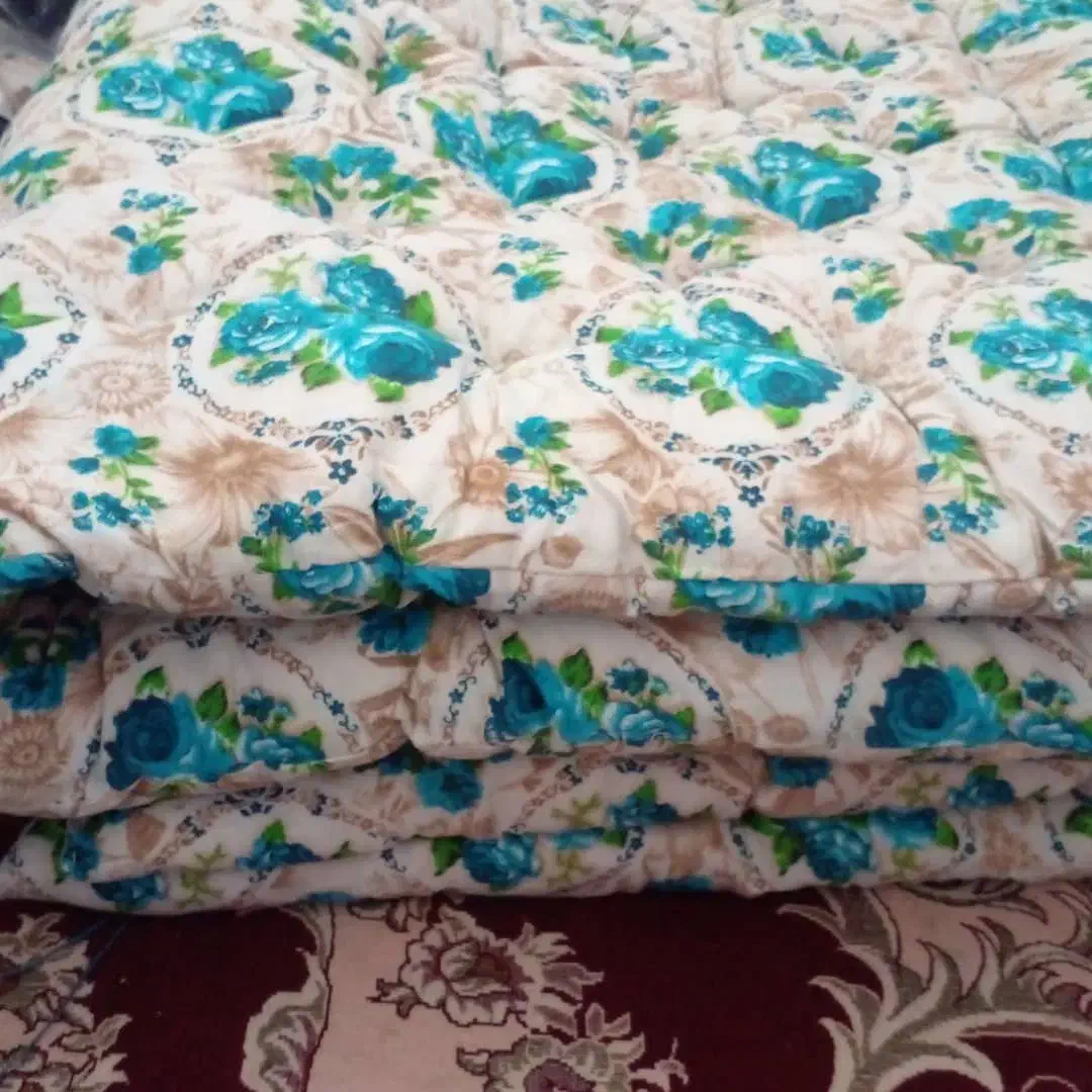 تشک|رختخواب، بالش، پتو|مرودشت, زنگی آباد|دیوار