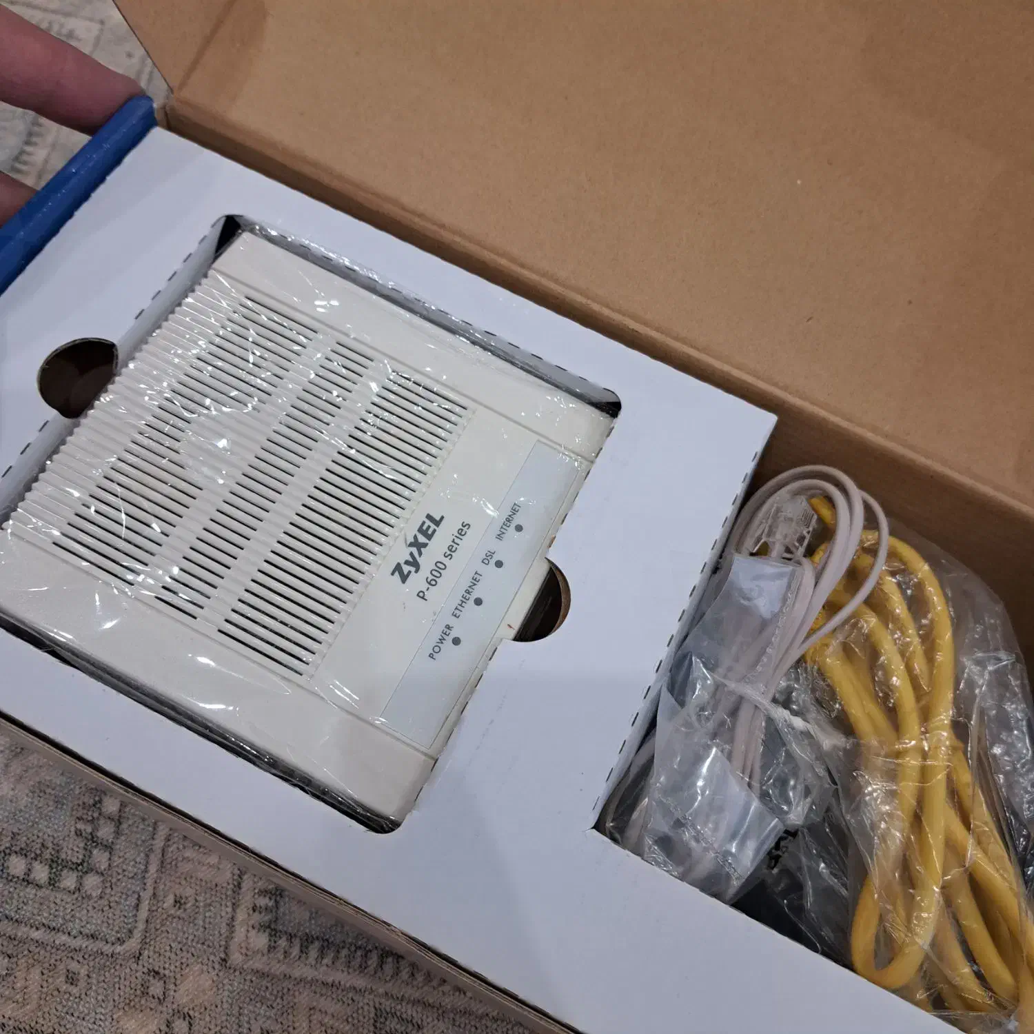 مودم کابلی بدون وای فای|مودم و تجهیزات شبکه|قم, بکایی|دیوار