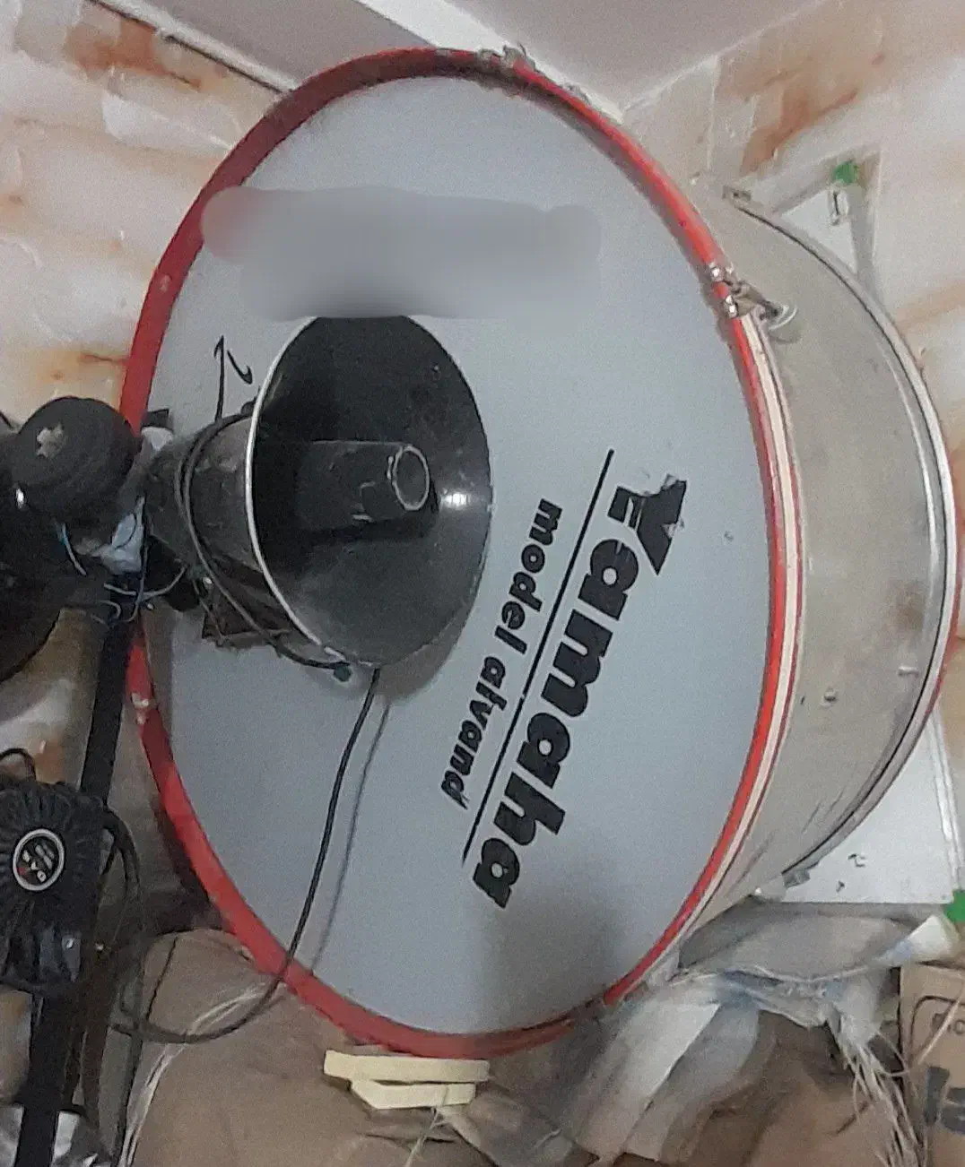 طبل|درام و پرکاشن|هشتگرد, شهرک بعثت|دیوار