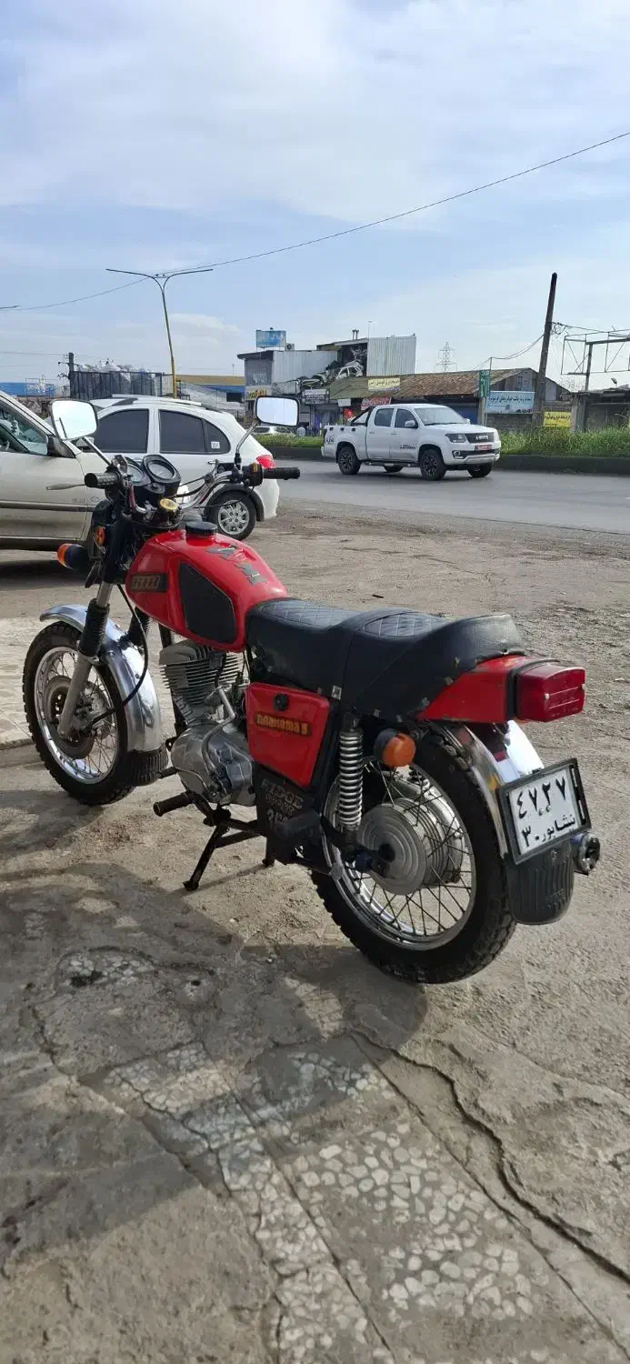 موتور ایژ روسی ۳۵۰ccمدارک دار|موتورسیکلت|رشت, حومه رشت|دیوار