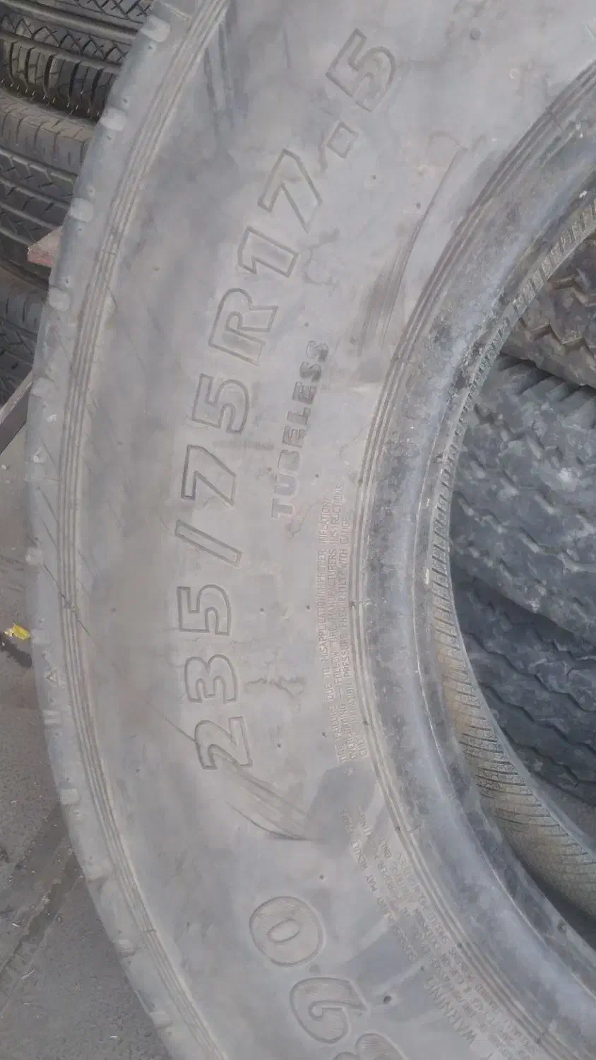 لاستیک ایسوزو و نیسان ۱۷.۵|قطعات یدکی و لوازم جانبی|ورامین, ریحان آباد|دیوار