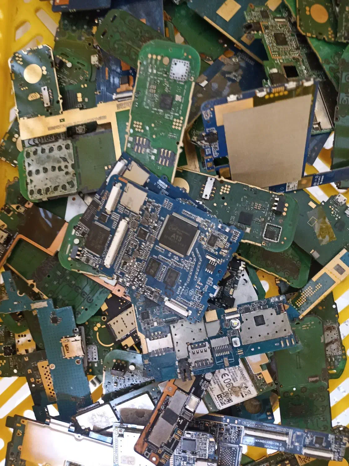 ضایعات الکترونیک کامپیوتر موبایل نقد|عمده‌فروشی|بابل, |دیوار