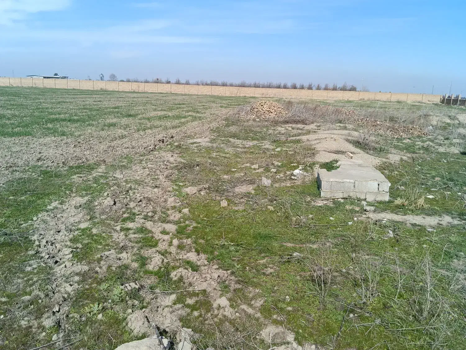 زمین کارگاهی در شهرک صنعتی|فروش دفتر صنعتی، کشاورزی، تجاری|ایوانکی, |دیوار