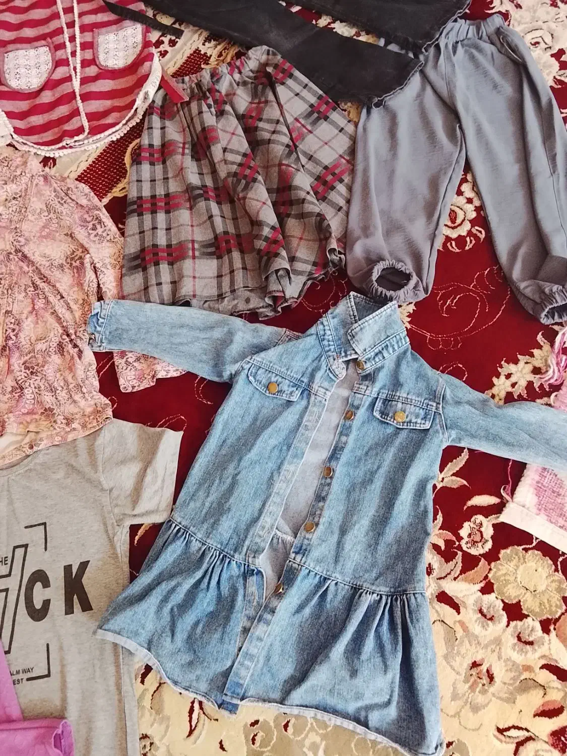 مقداری وسیله در حد نوع فروشی هست|حراج|لردگان, |دیوار