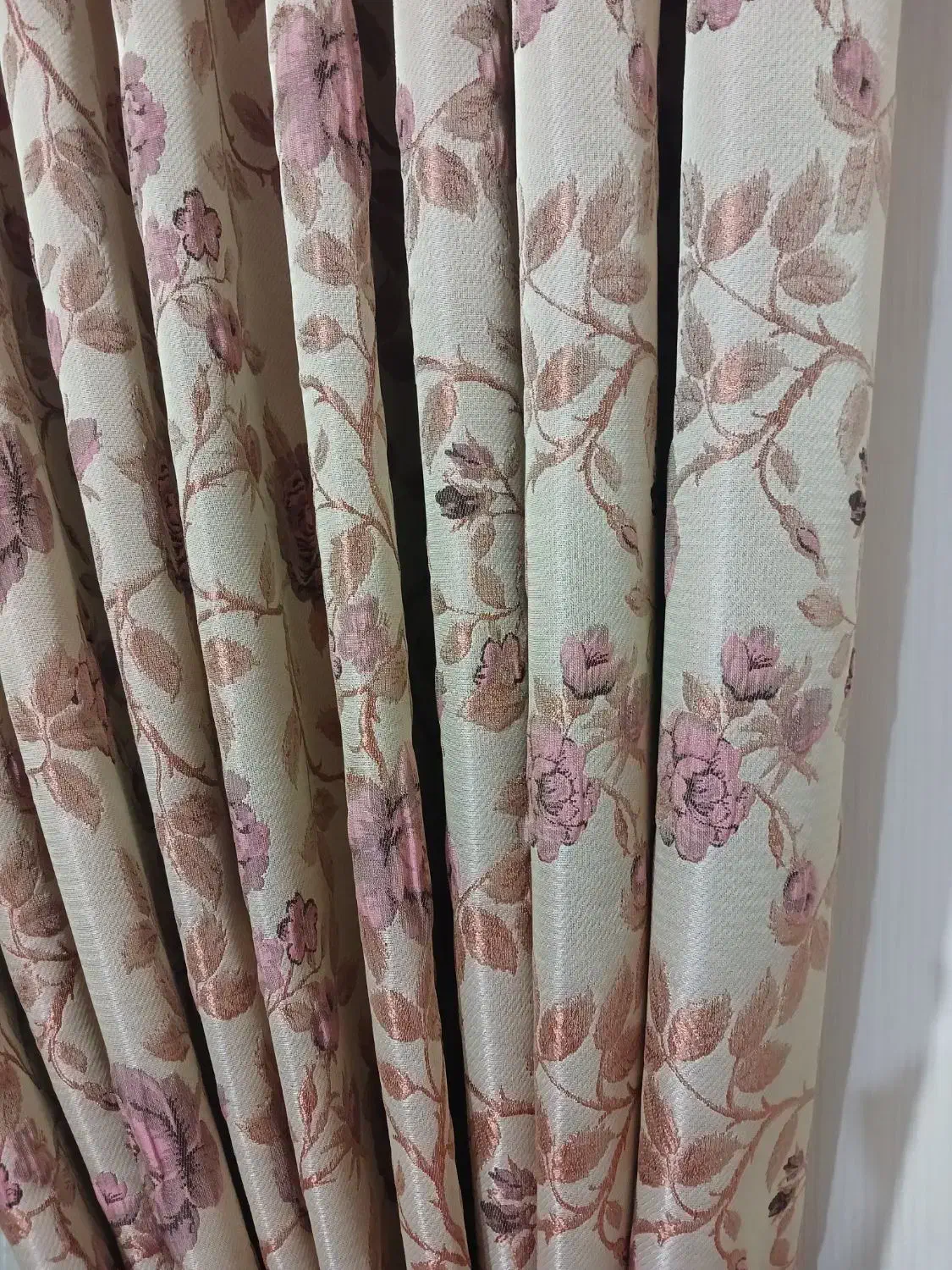 والان پرده در حد نو .فقط والان بدون پرده زیرش هست|پرده، رانر، رومیزی|رشت, علی آباد|دیوار