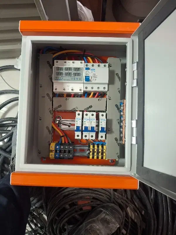 برقکار برق کاری  صفر تا صد تمامی کار های برقی|خدمات پیشه و مهارت|کرج, گوهردشت|دیوار