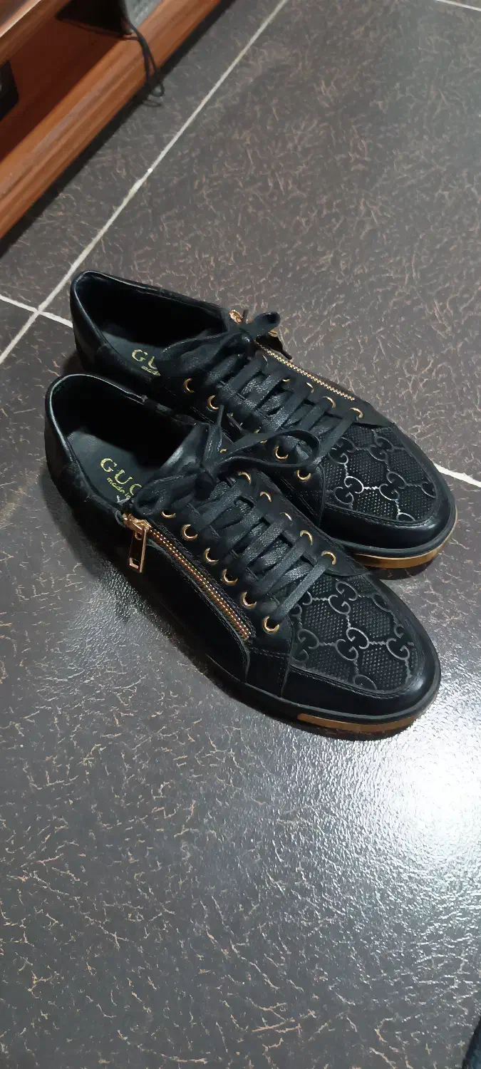 کفش گوچی وفندی|کیف، کفش، کمربند|عباسآباد, |دیوار