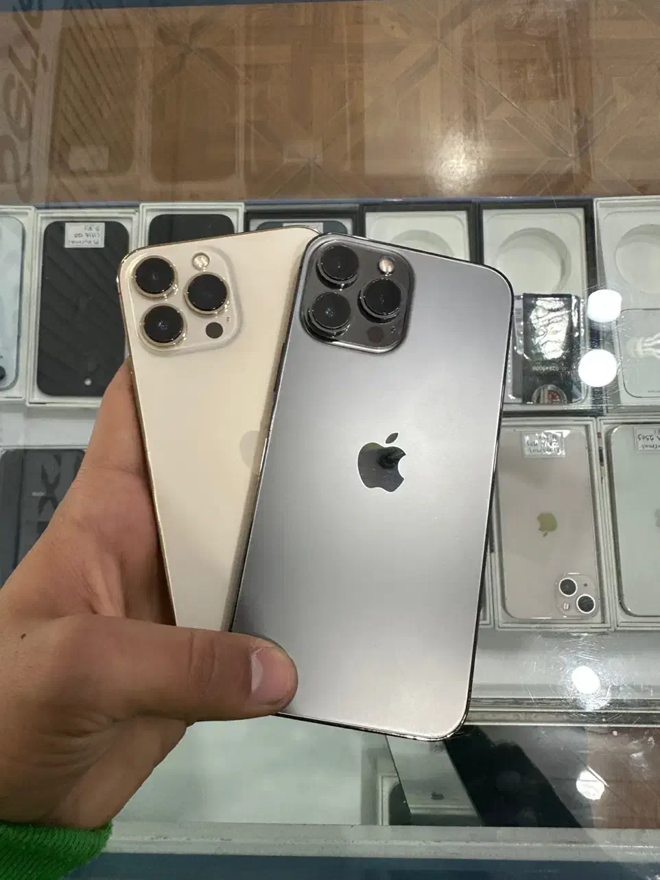 13Pro Maxاقساطی۱۲ماهه )512گیگ لاکاغذی )|موبایل|یزد, |دیوار