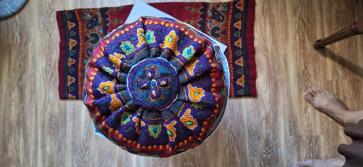 پشتی گرد (لوله ای) پته|پشتی|کرمان, |دیوار