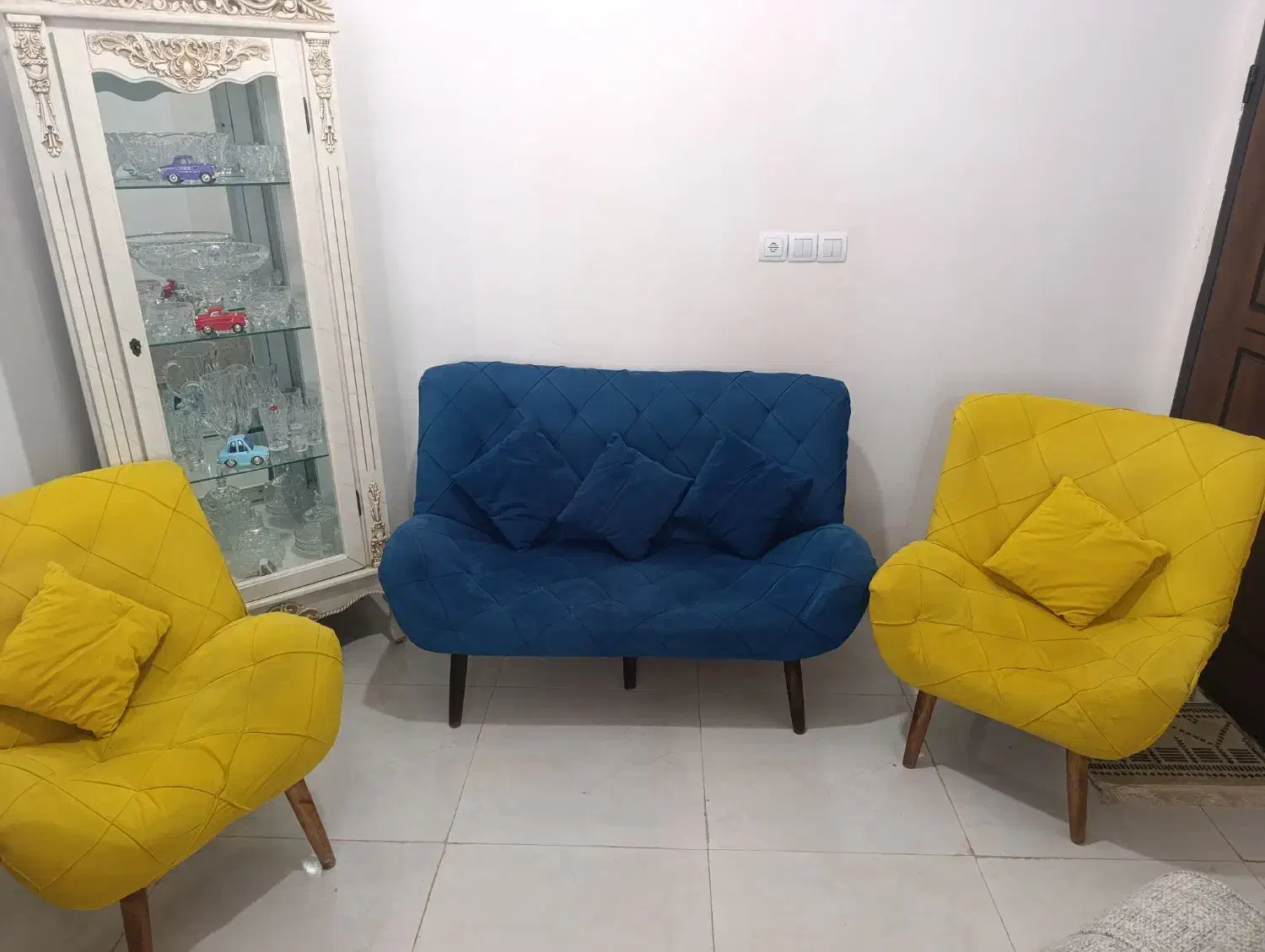 مبل 4نفره سالم|مبلمان خانگی و میز عسلی|پاکدشت, شهرک امام رضا|دیوار