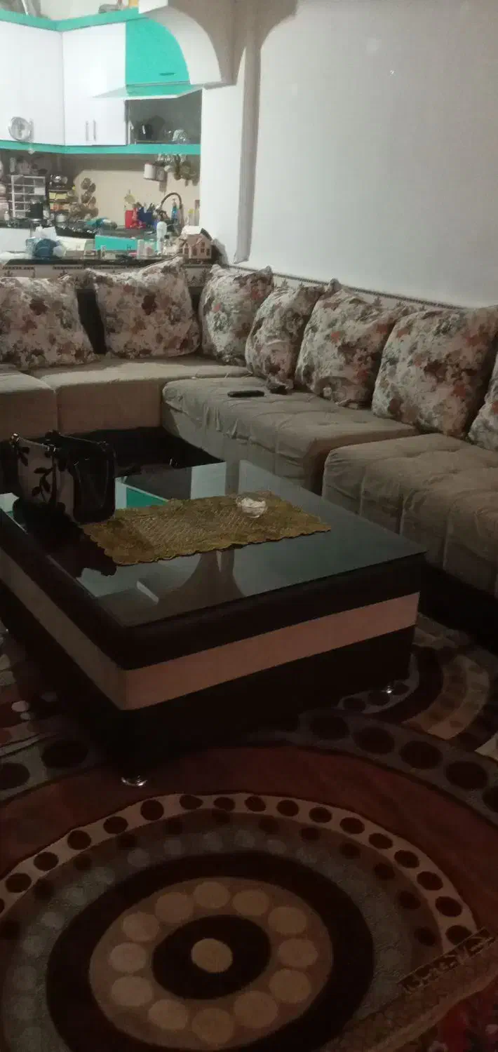 یک دست مبل 8نفره شیک مدرن فقط تا دوشنبه این قیمت|مبلمان خانگی و میز عسلی|مشهد, شهرک شهید باهنر|دیوار