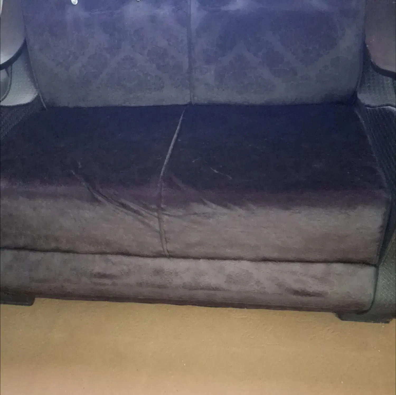 مبل راحتی دو نفره|مبلمان خانگی و میز عسلی|نیشابور, بلوار گلها|دیوار