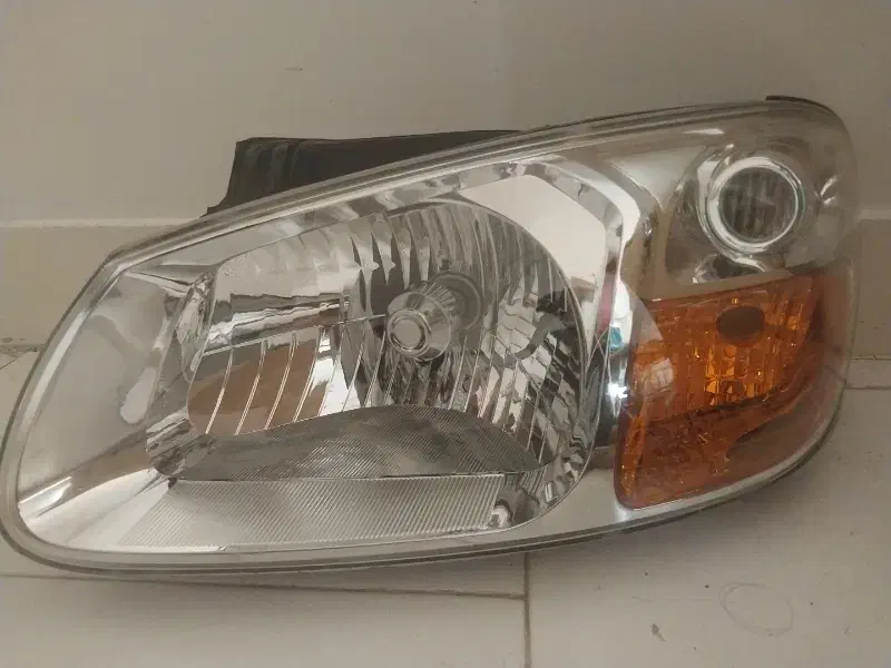 چراغ جلو سوناتا و پرژکتور و چراغ سراتو|قطعات یدکی و لوازم جانبی|کرج, مطهری|دیوار