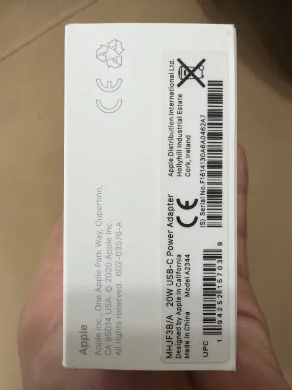 آداپتور اورجینال آیفون و هنذفری رو کارتنی|لوازم جانبی موبایل و تبلت|یاسوج, |دیوار