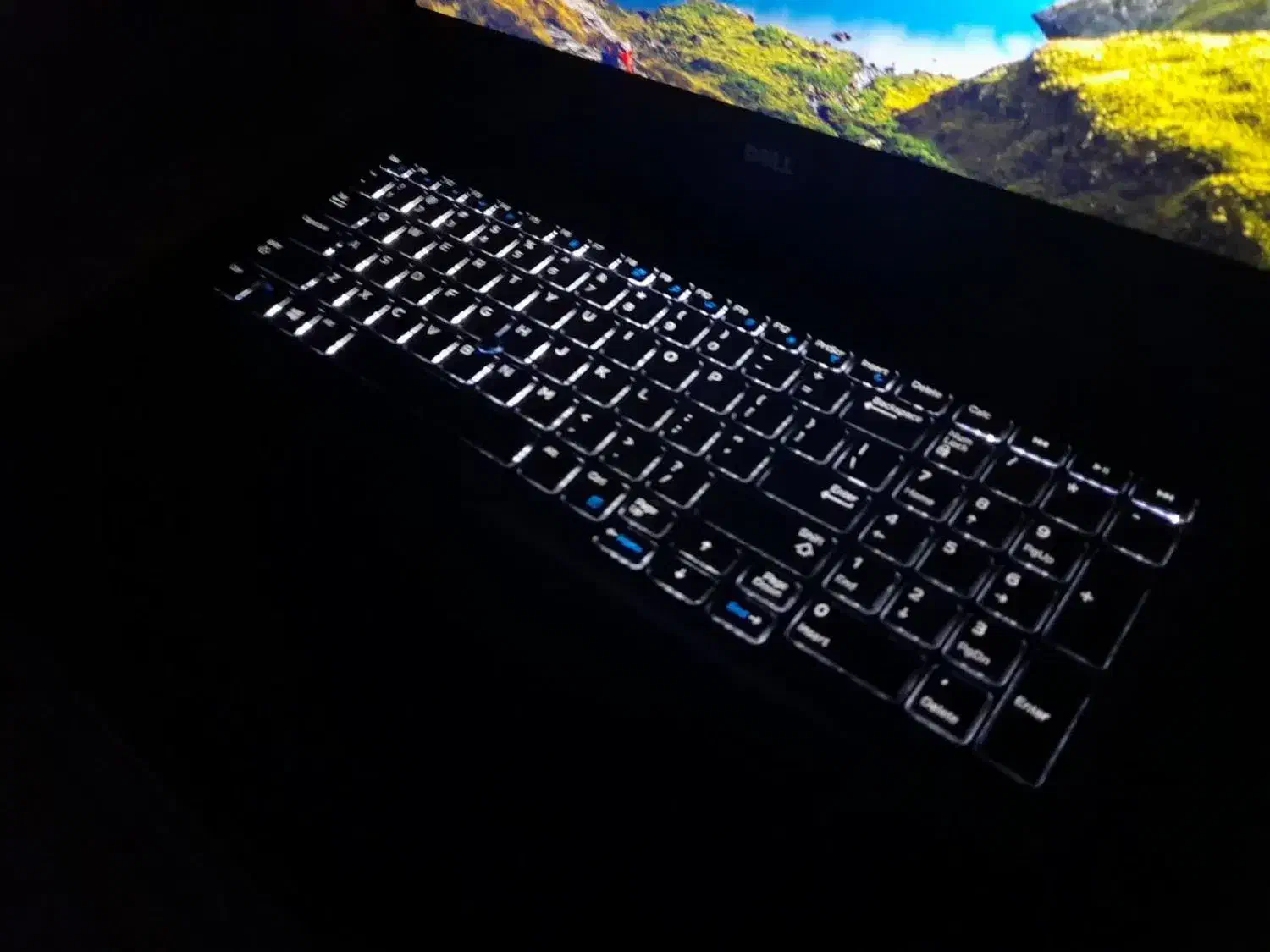 لپتاپ دل ۷۷۱۰ / ۸ گیگ گرافیک / ۱۶ گیگ رم ddr 4|رایانه همراه|مشهد, ولیعصر (شهرک غرب)|دیوار